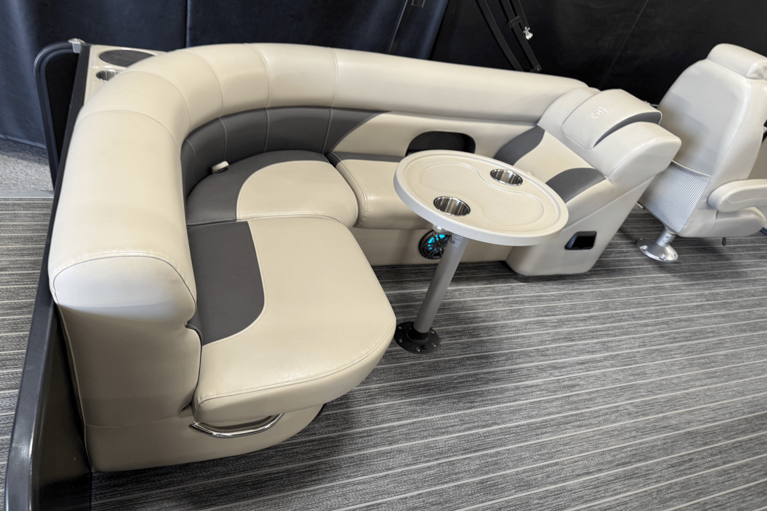 2023 Premier 230 Sunsation Image Thumbnail #27