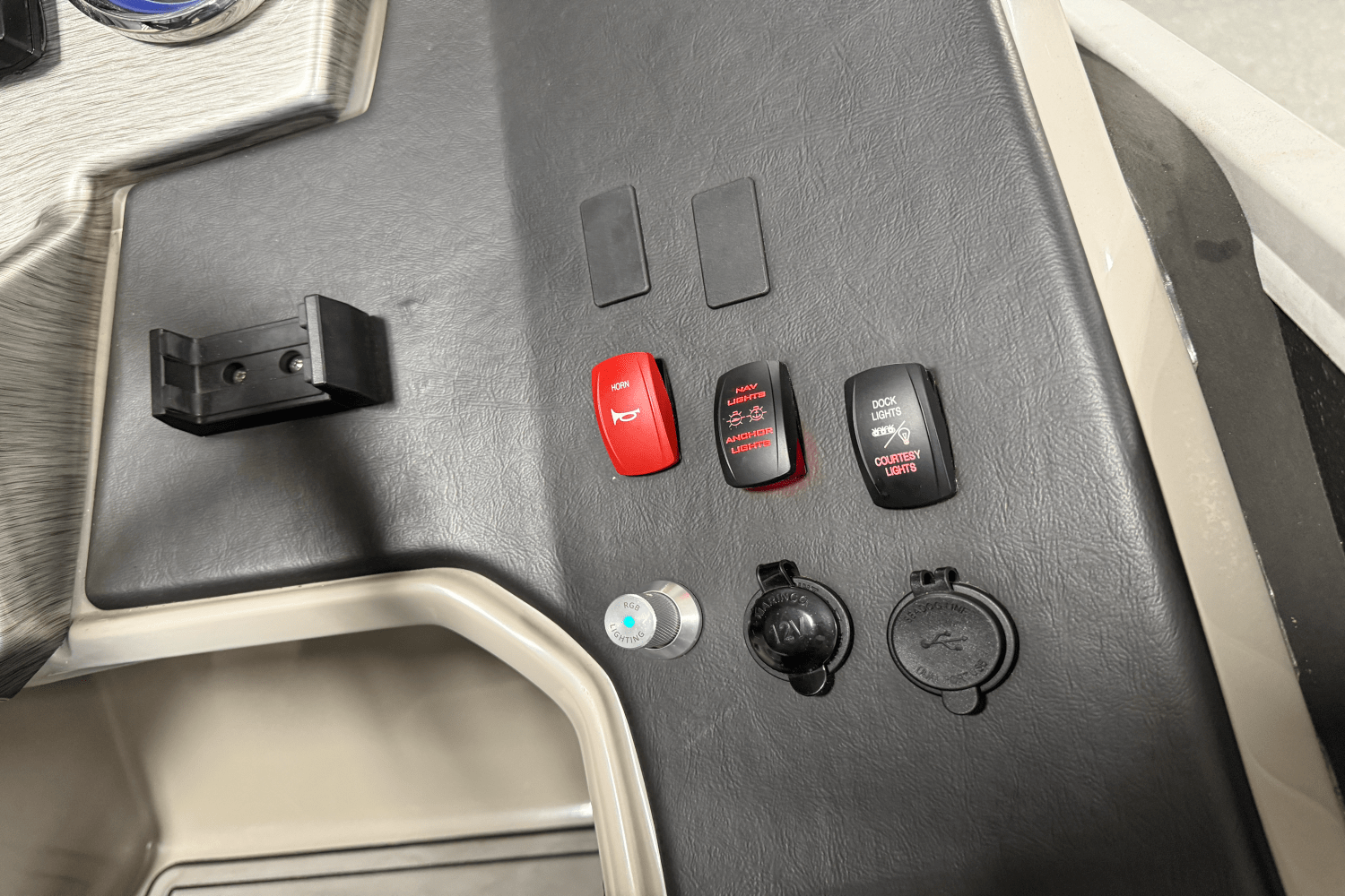 2023 Premier 230 Sunsation Image Thumbnail #64