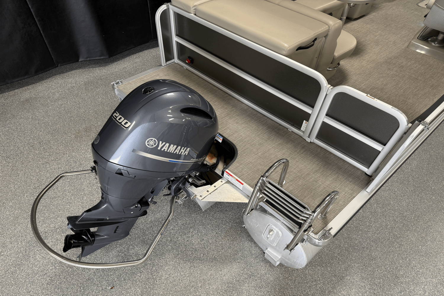 2023 Premier 230 Sunsation Image Thumbnail #5