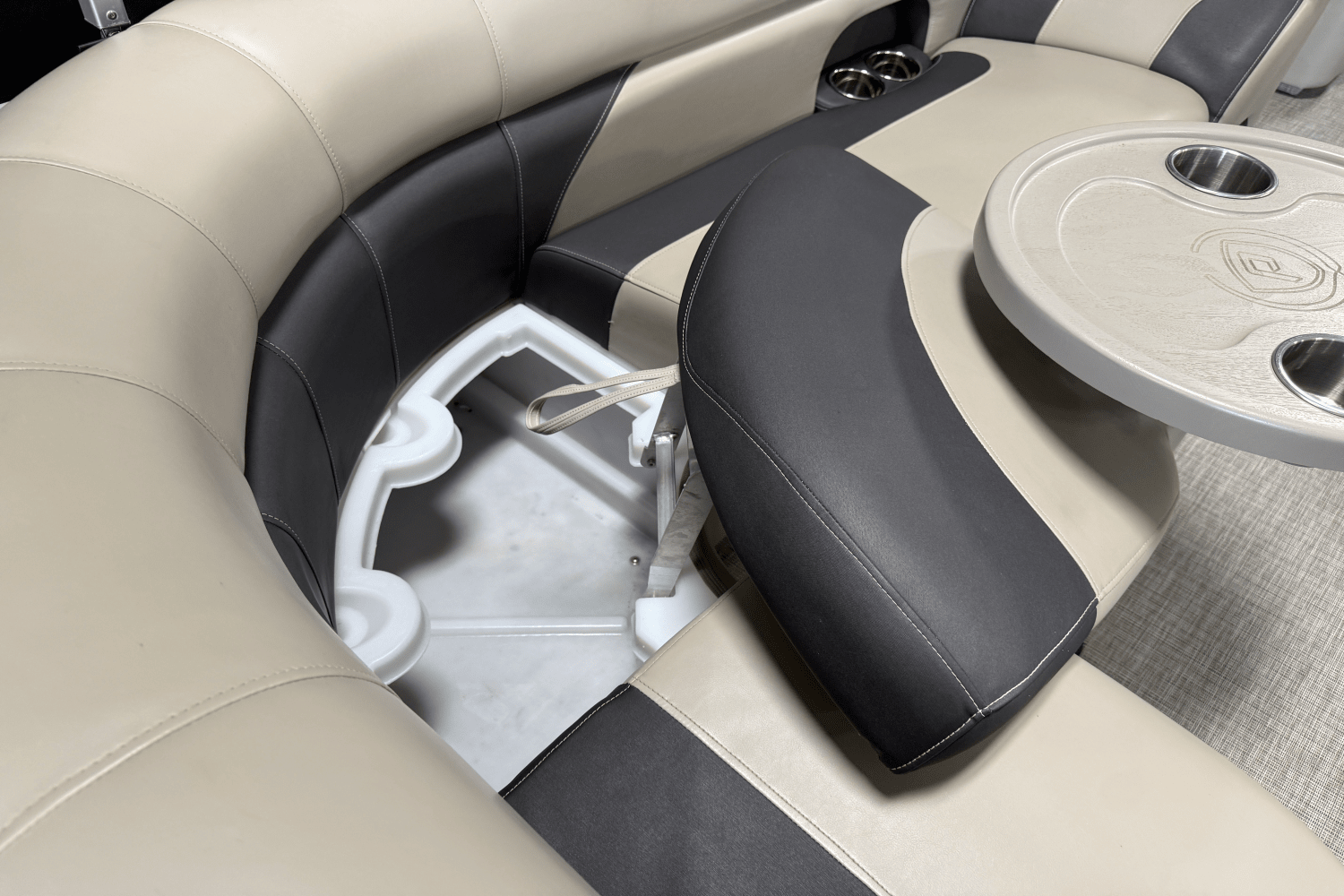 2023 Premier 230 Sunsation Image Thumbnail #41