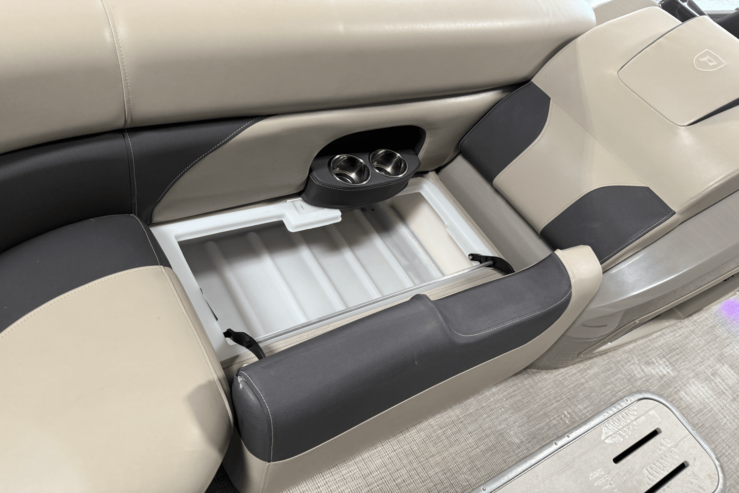 2023 Premier 230 Sunsation Image Thumbnail #81