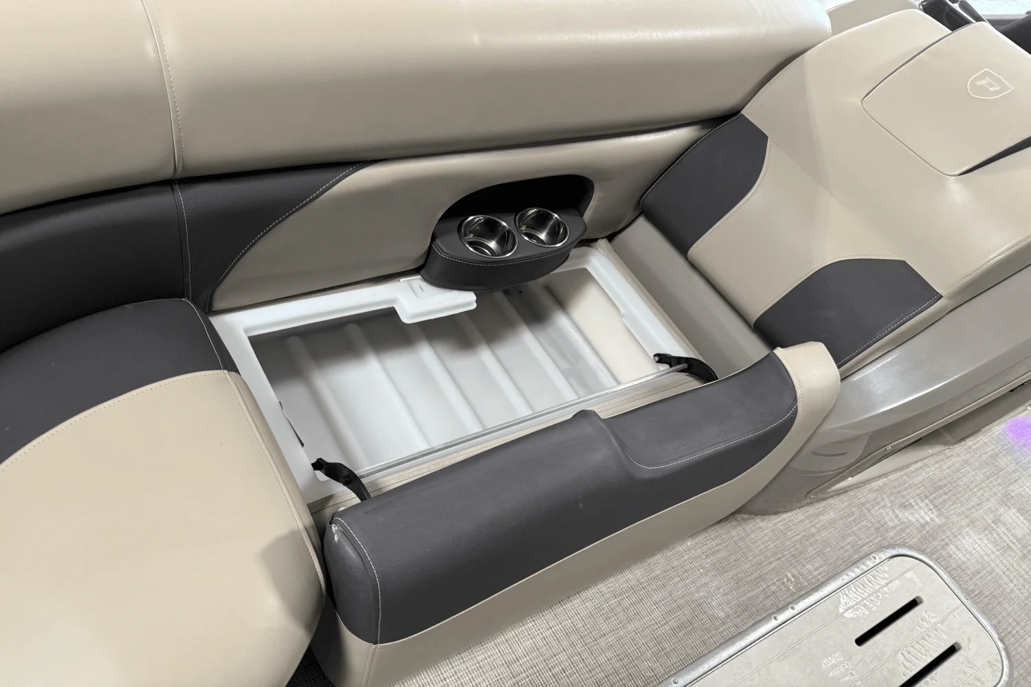 2023 Premier 230 Sunsation Image Thumbnail #81