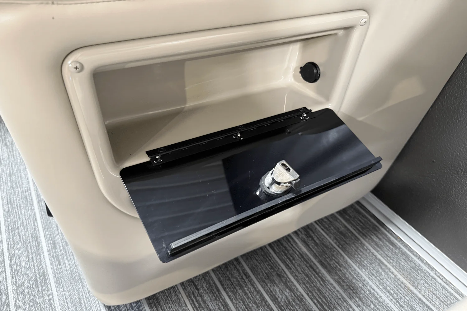 2023 Premier 230 Sunsation Image Thumbnail #35