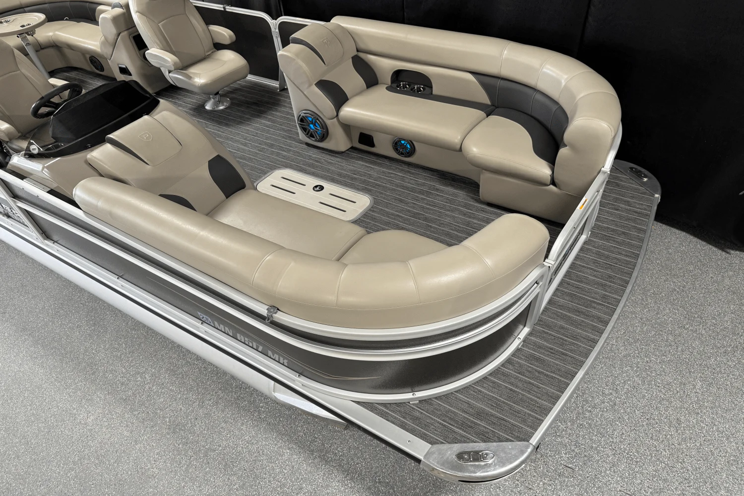 2023 Premier 230 Sunsation Image Thumbnail #4