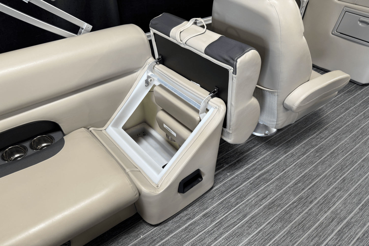 2023 Premier 230 Sunsation Image Thumbnail #31