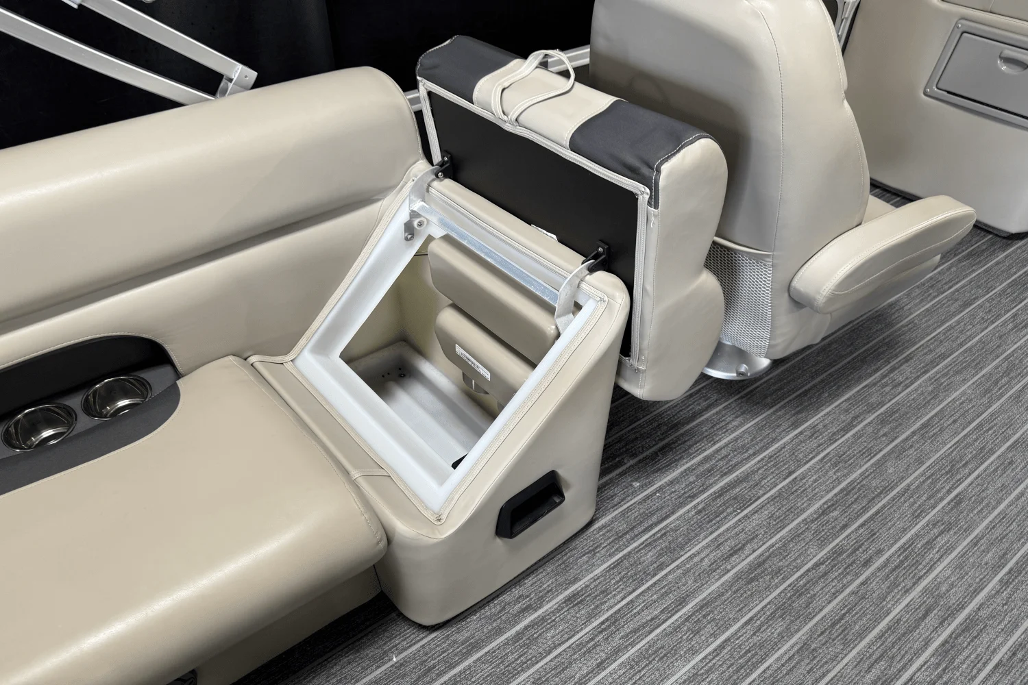 2023 Premier 230 Sunsation Image Thumbnail #31