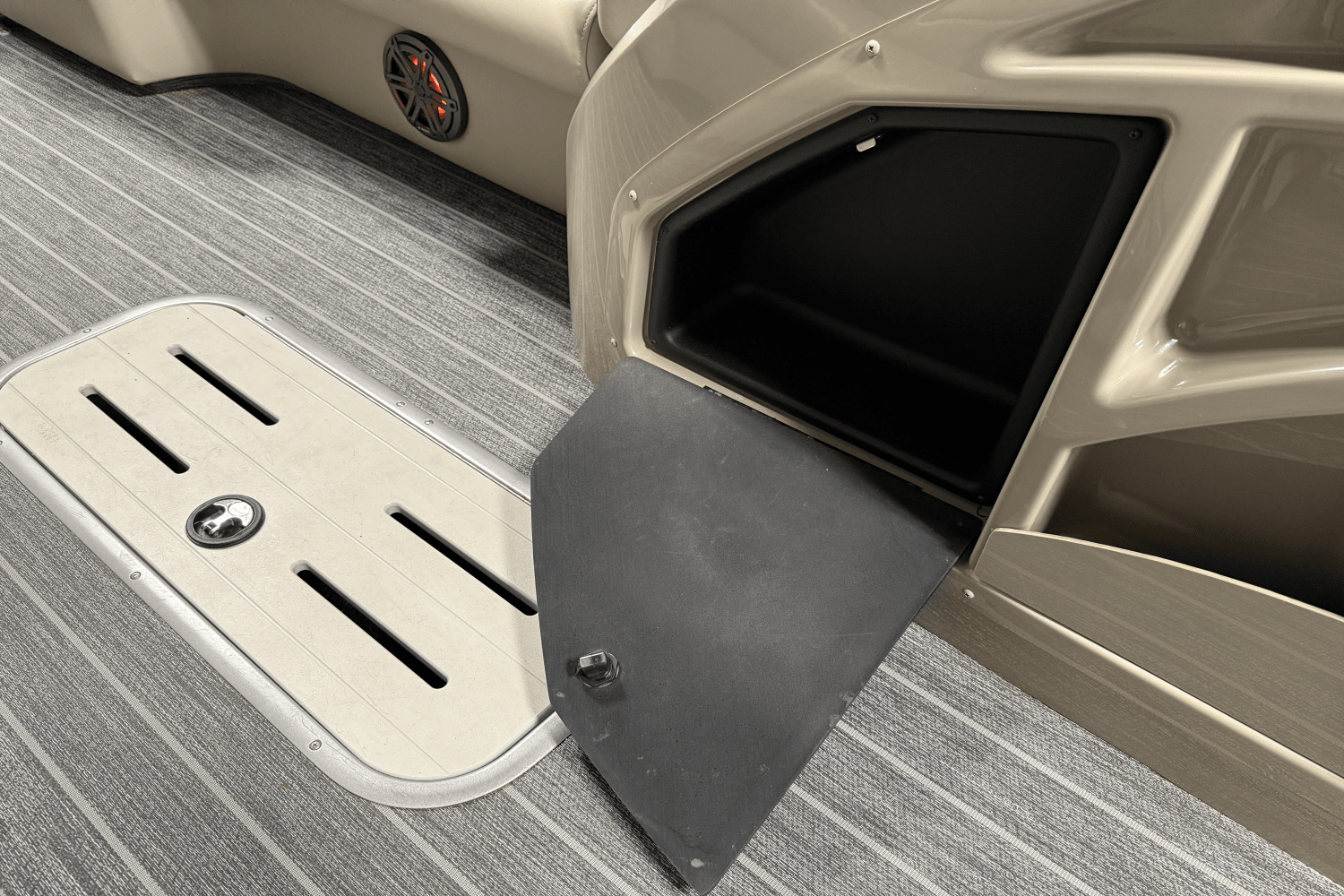 2023 Premier 230 Sunsation Image Thumbnail #40