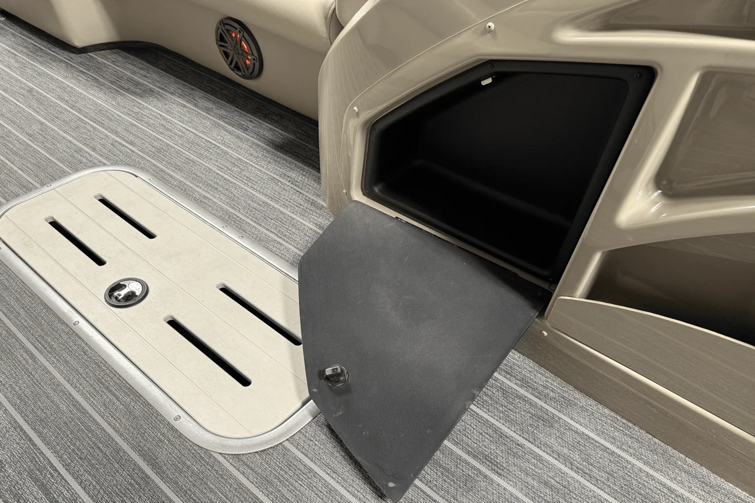 2023 Premier 230 Sunsation Image Thumbnail #40