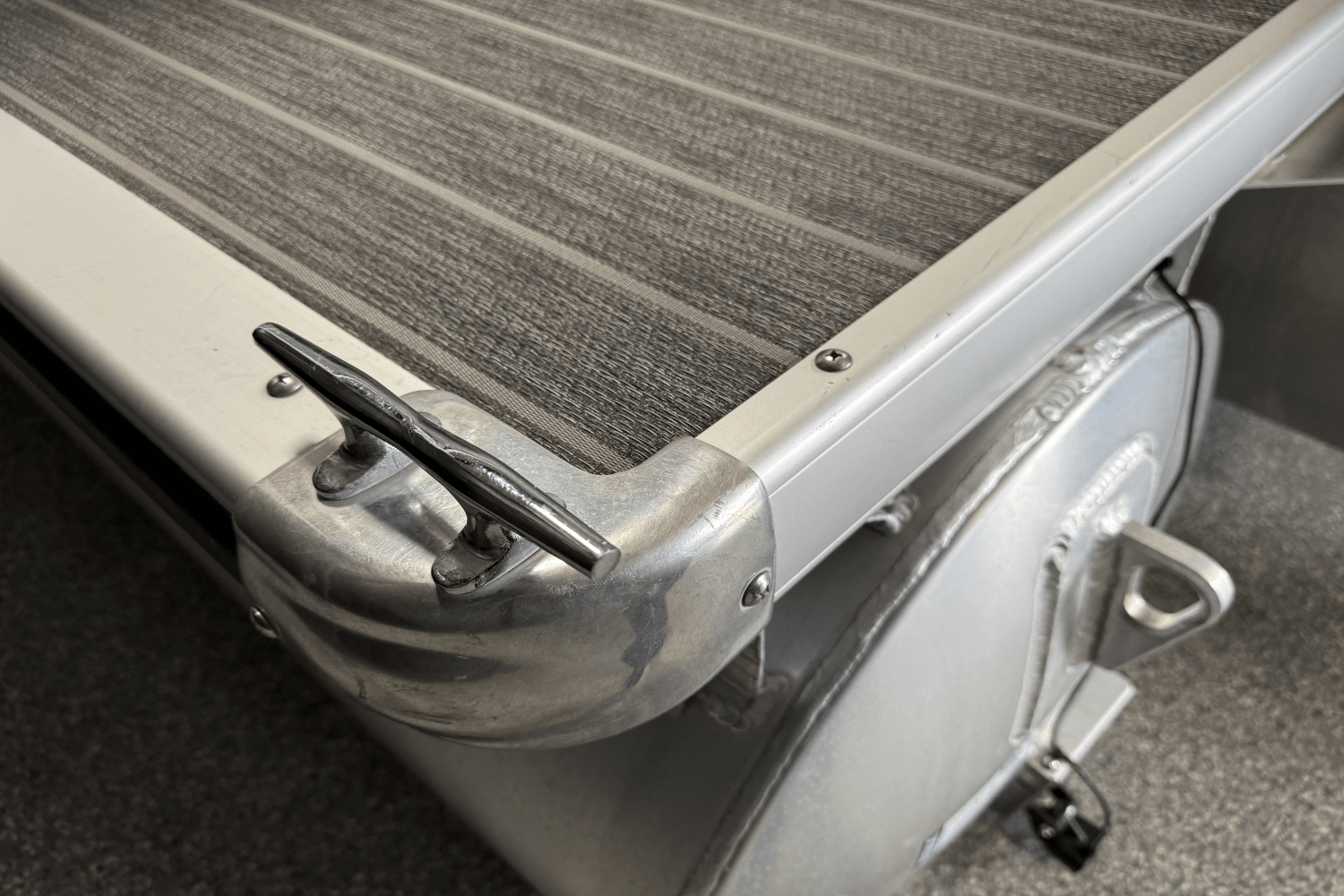 2023 Premier 230 Sunsation Image Thumbnail #18