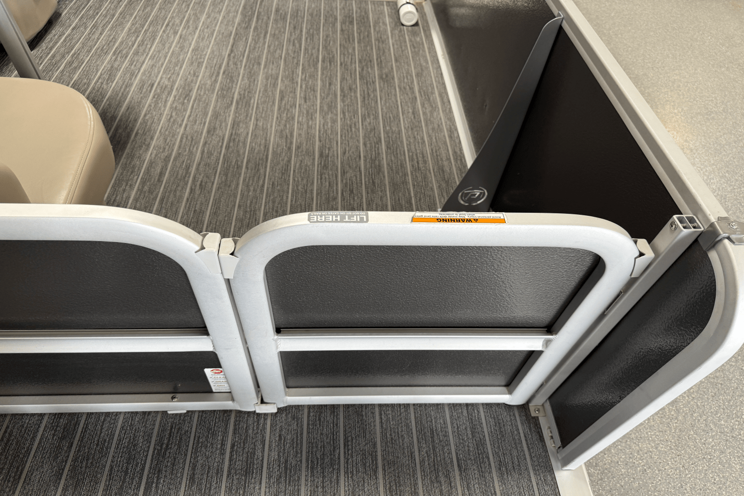 2023 Premier 230 Sunsation Image Thumbnail #20