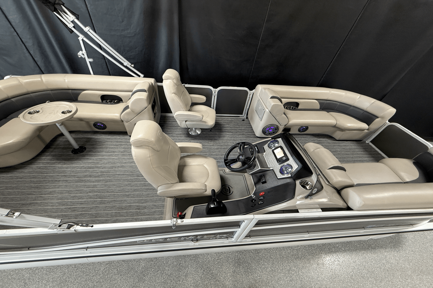 2023 Premier 230 Sunsation Image Thumbnail #6