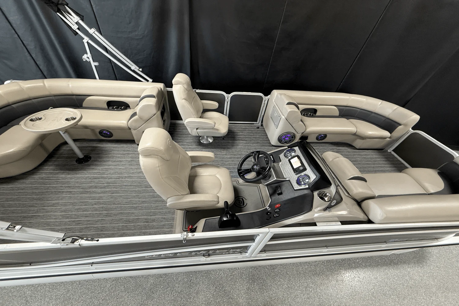 2023 Premier 230 Sunsation Image Thumbnail #6