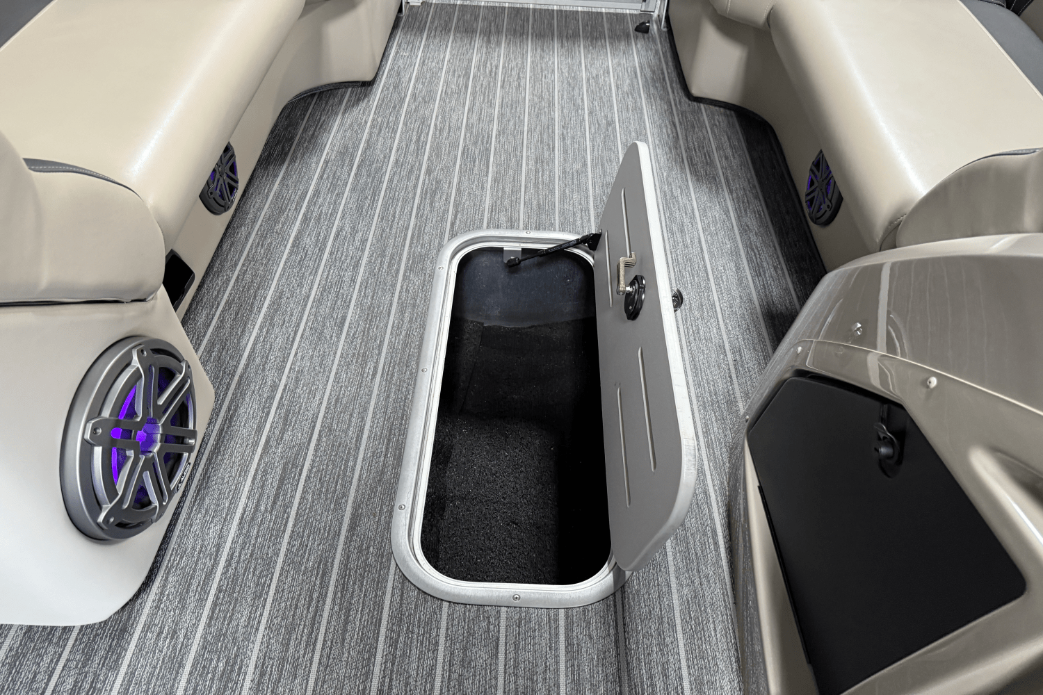 2023 Premier 230 Sunsation Image Thumbnail #53