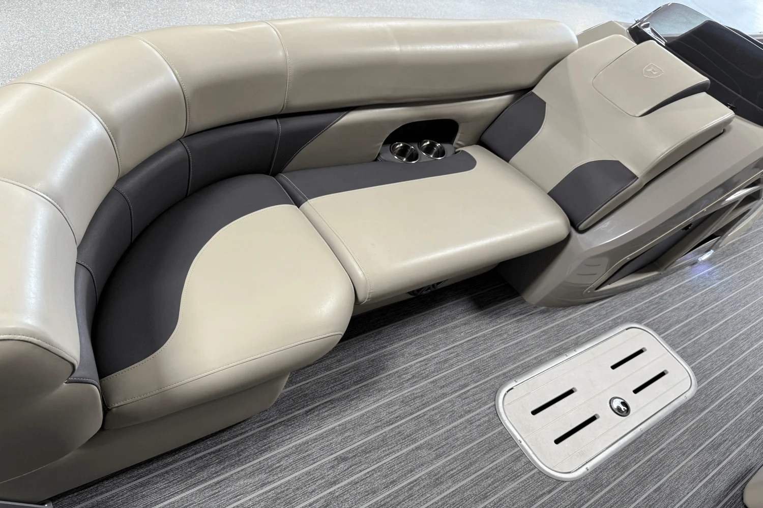 2023 Premier 230 Sunsation Image Thumbnail #64