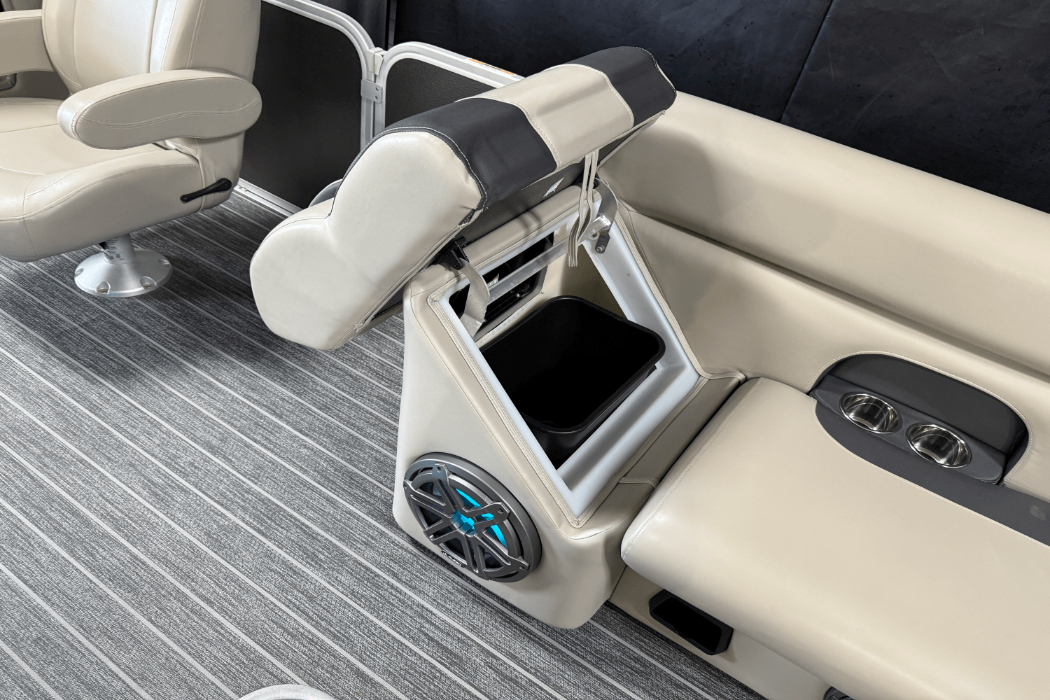 2023 Premier 230 Sunsation Image Thumbnail #57