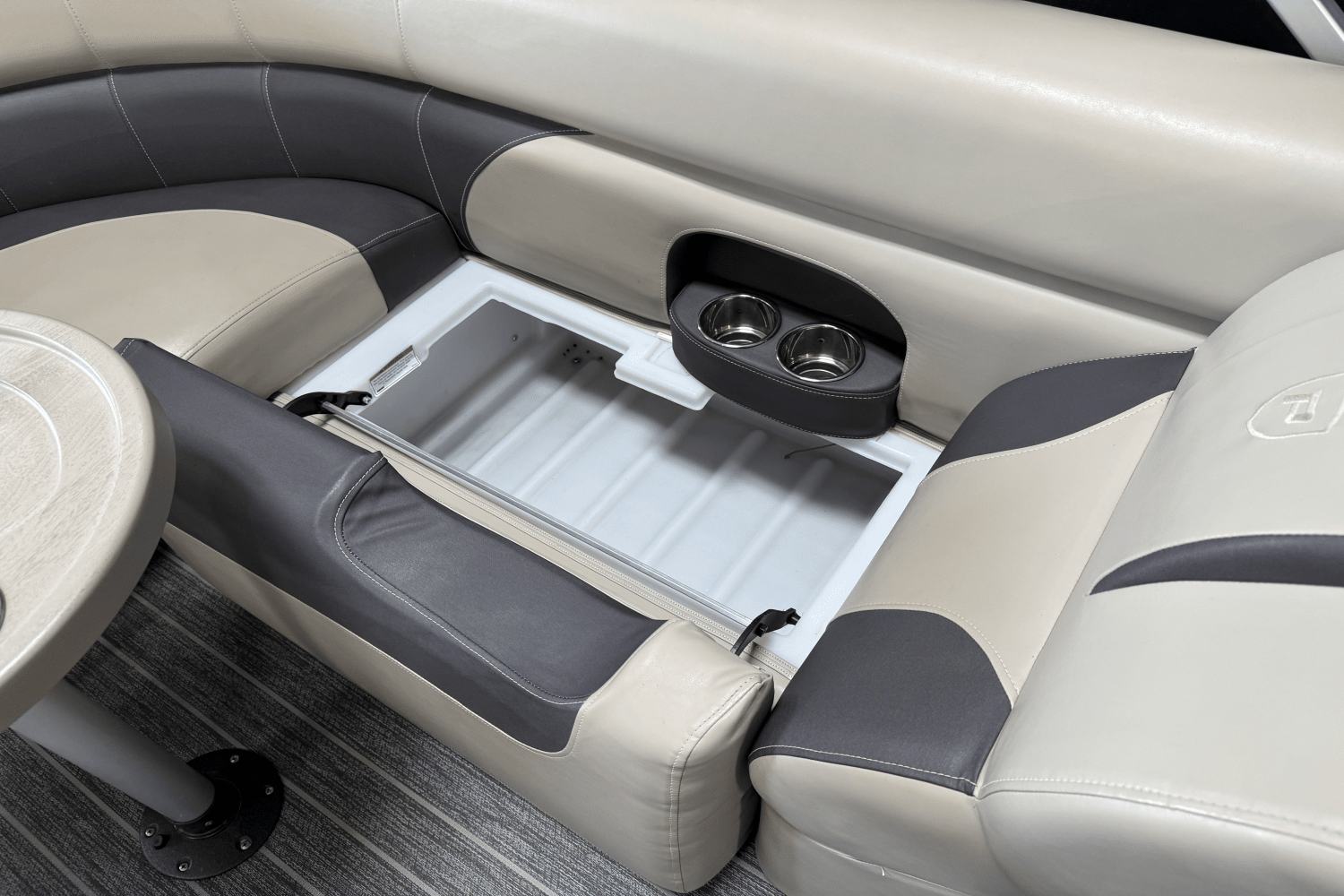 2023 Premier 230 Sunsation Image Thumbnail #26