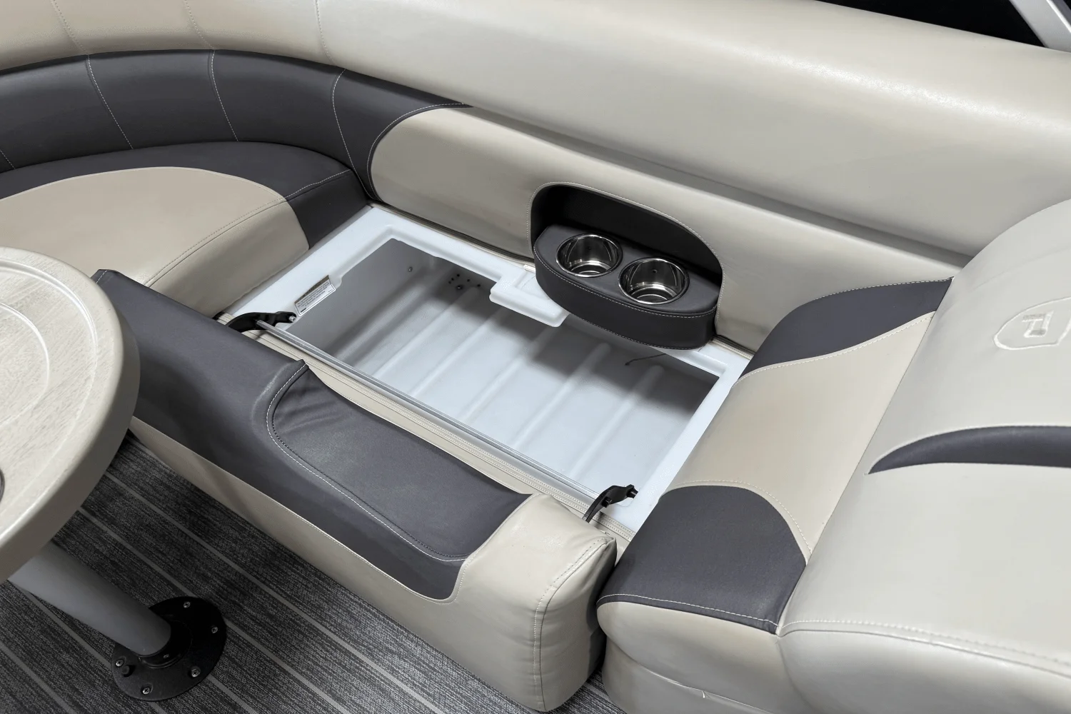 2023 Premier 230 Sunsation Image Thumbnail #26