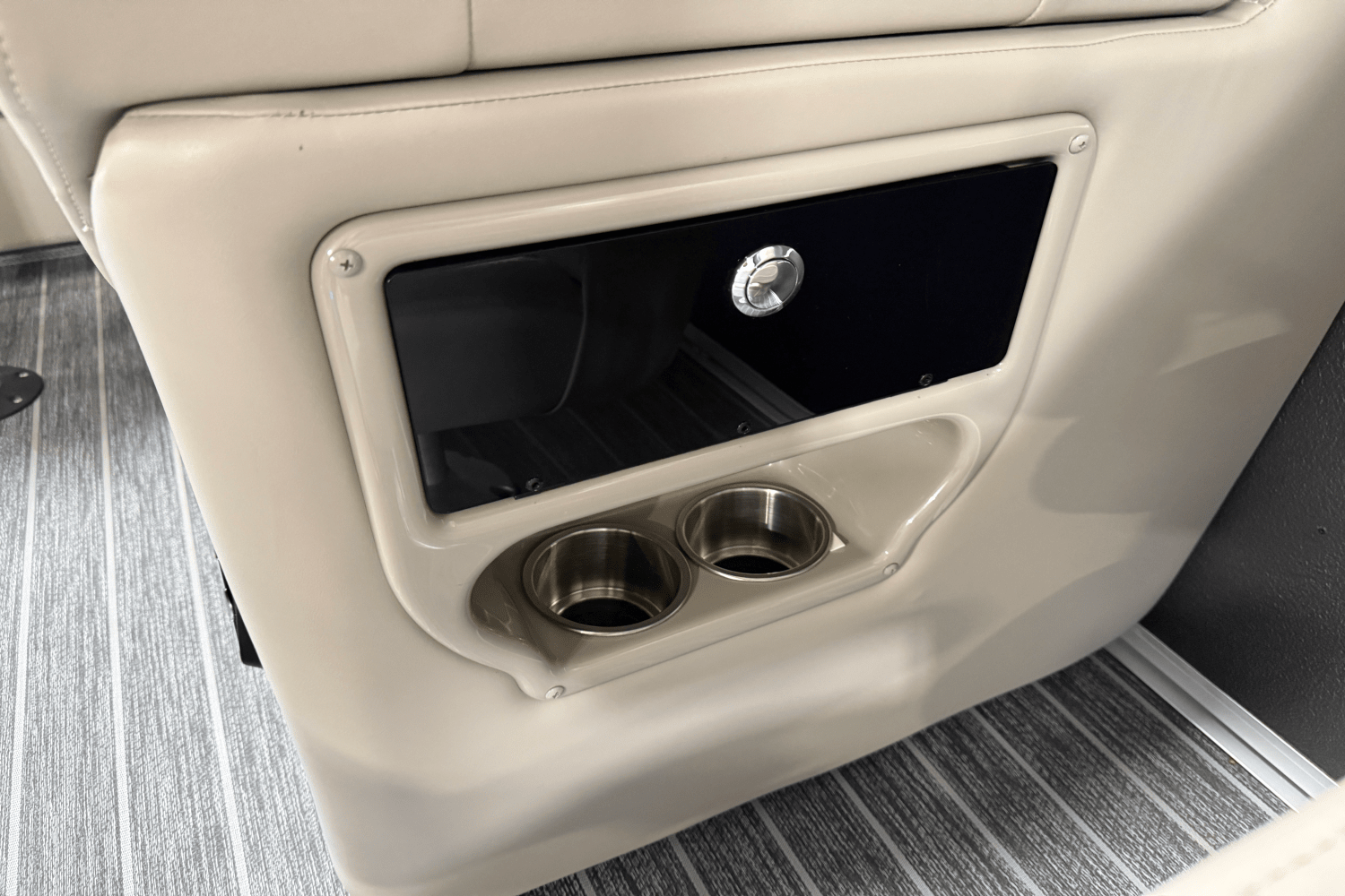 2023 Premier 230 Sunsation Image Thumbnail #34