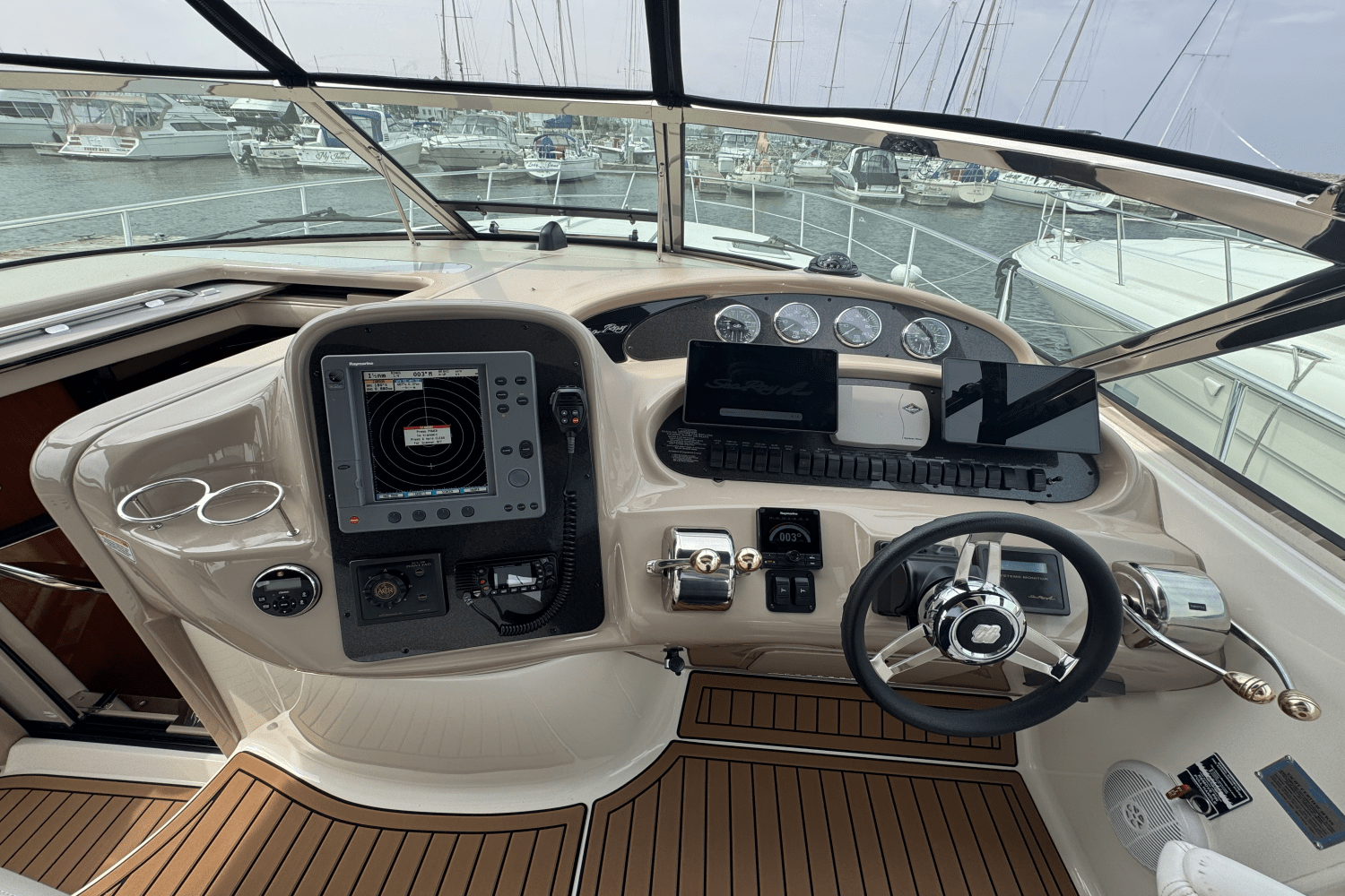 2003 Sea Ray 380 Sundancer Image Thumbnail #8