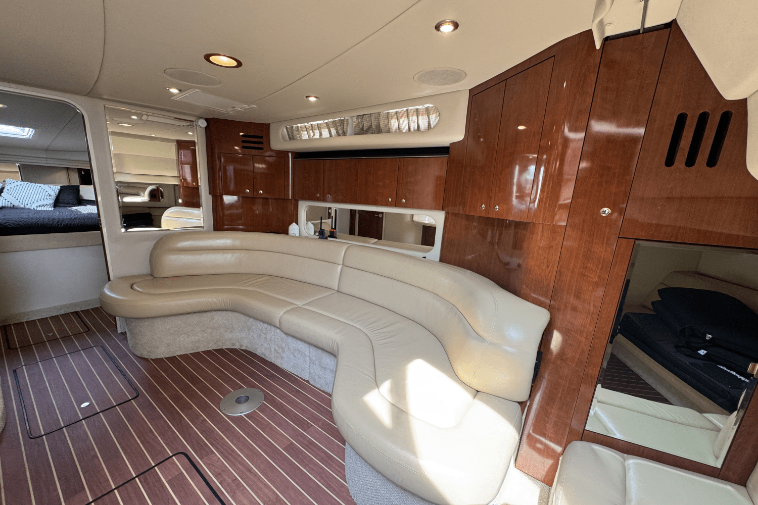 2003 Sea Ray 380 Sundancer Image Thumbnail #19