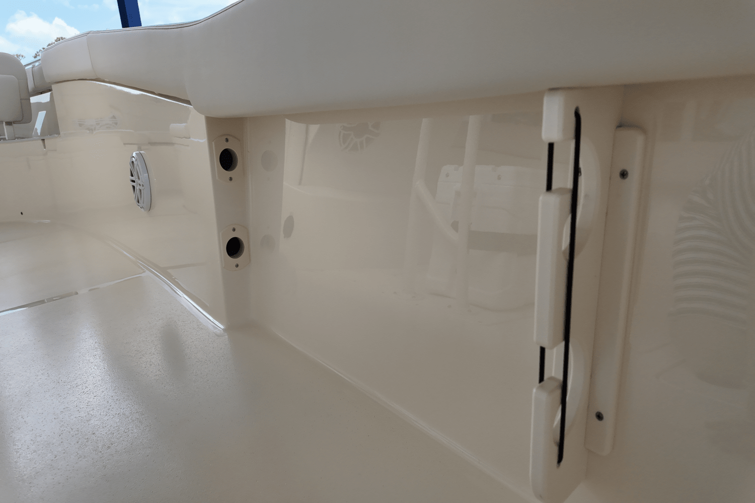 2026 Scout 240 XSF Image Thumbnail #8