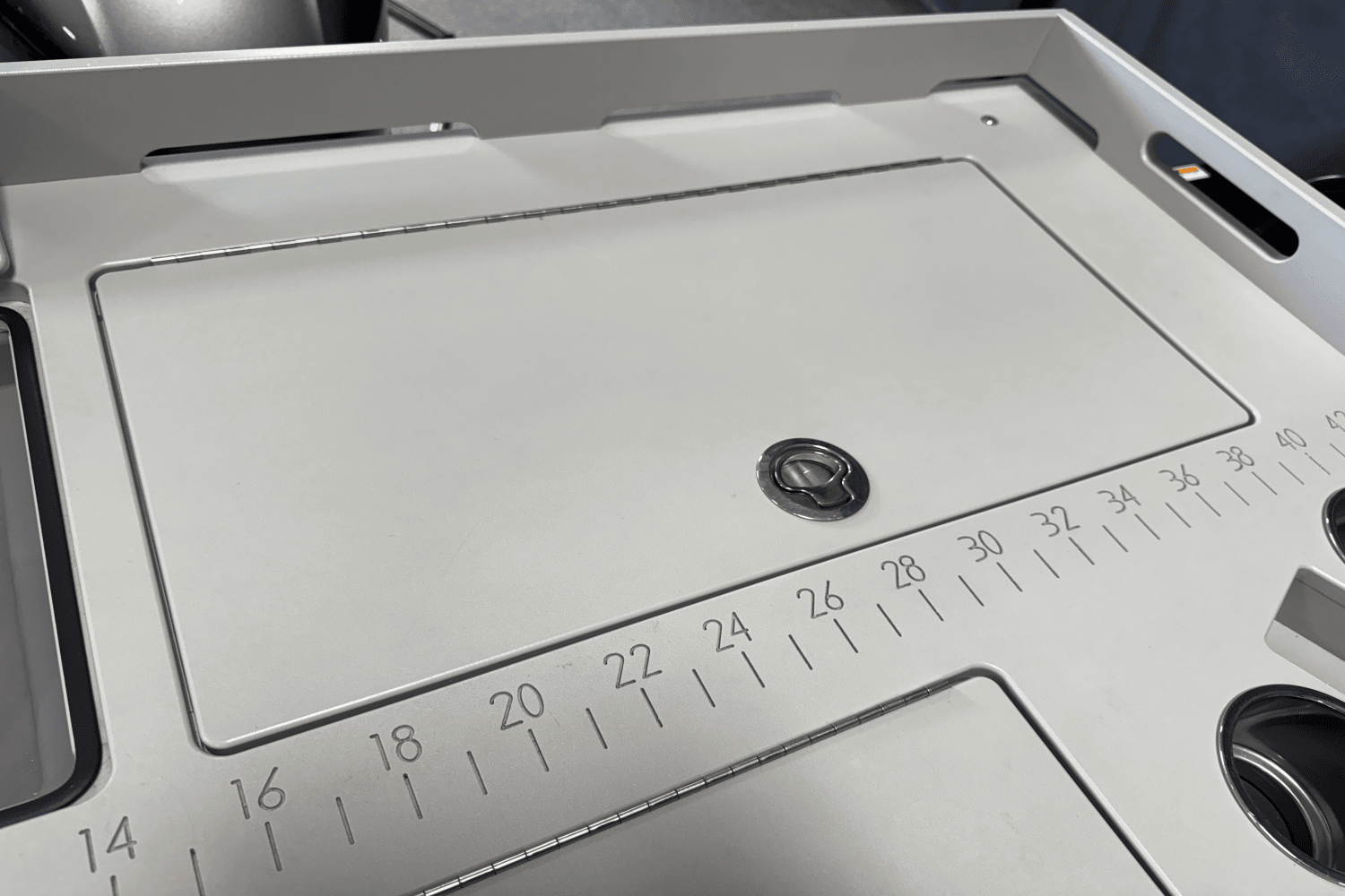 2023 Premier 230 SUNSPREE ANGLER Image Thumbnail #16