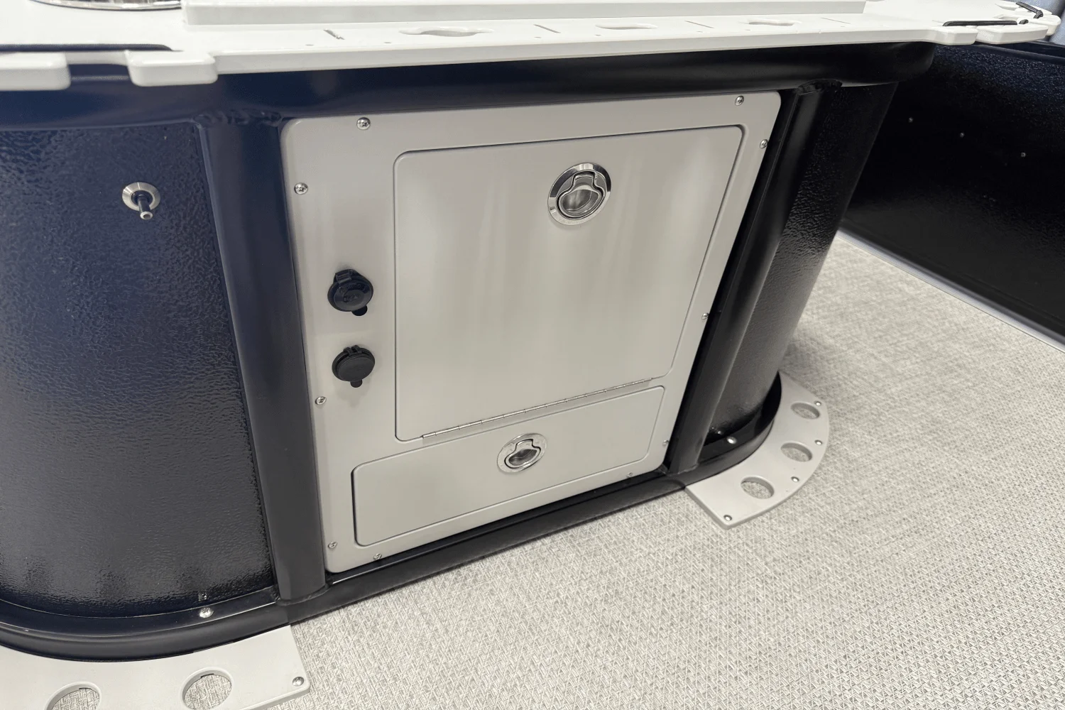 2023 Premier 230 SUNSPREE ANGLER Image Thumbnail #23