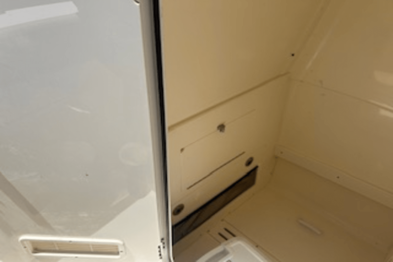 2023 Scout 215 XSF Image Thumbnail #25