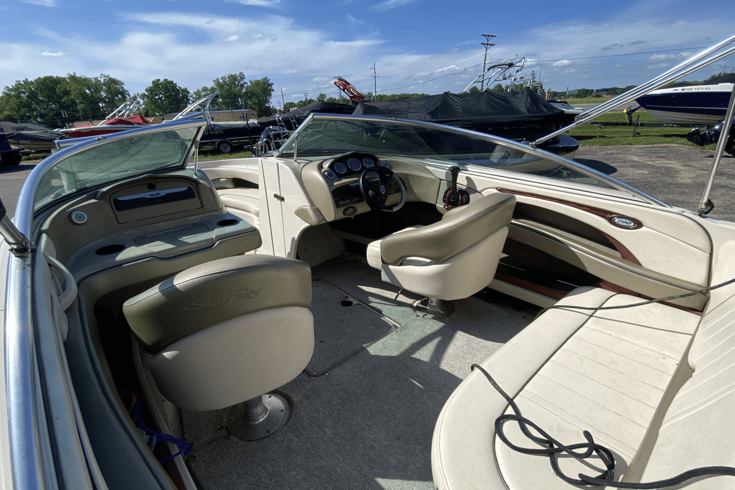 2004 Sea Ray 200 SL Image Thumbnail #4
