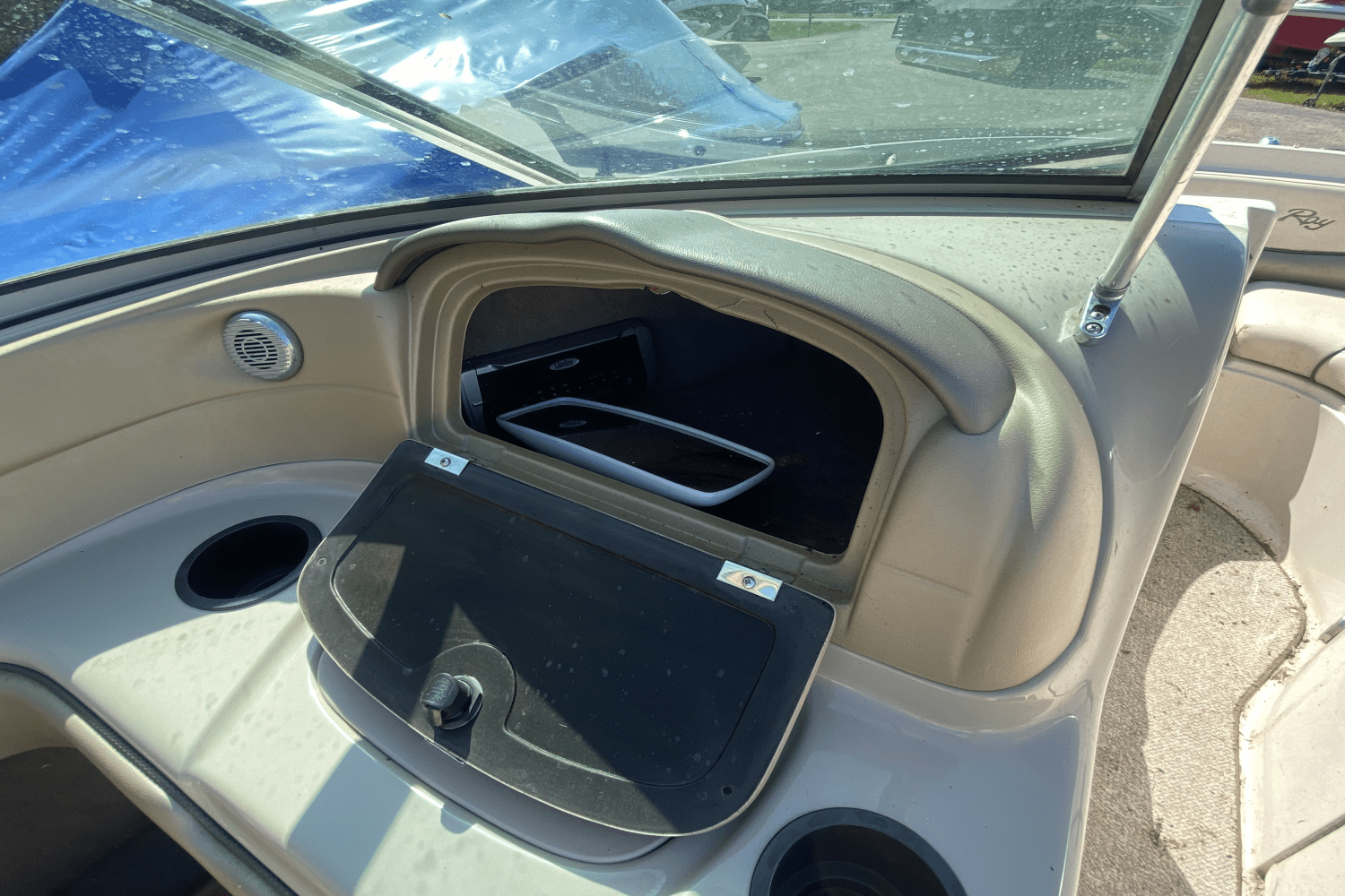 2004 Sea Ray 200 SL Image Thumbnail #12