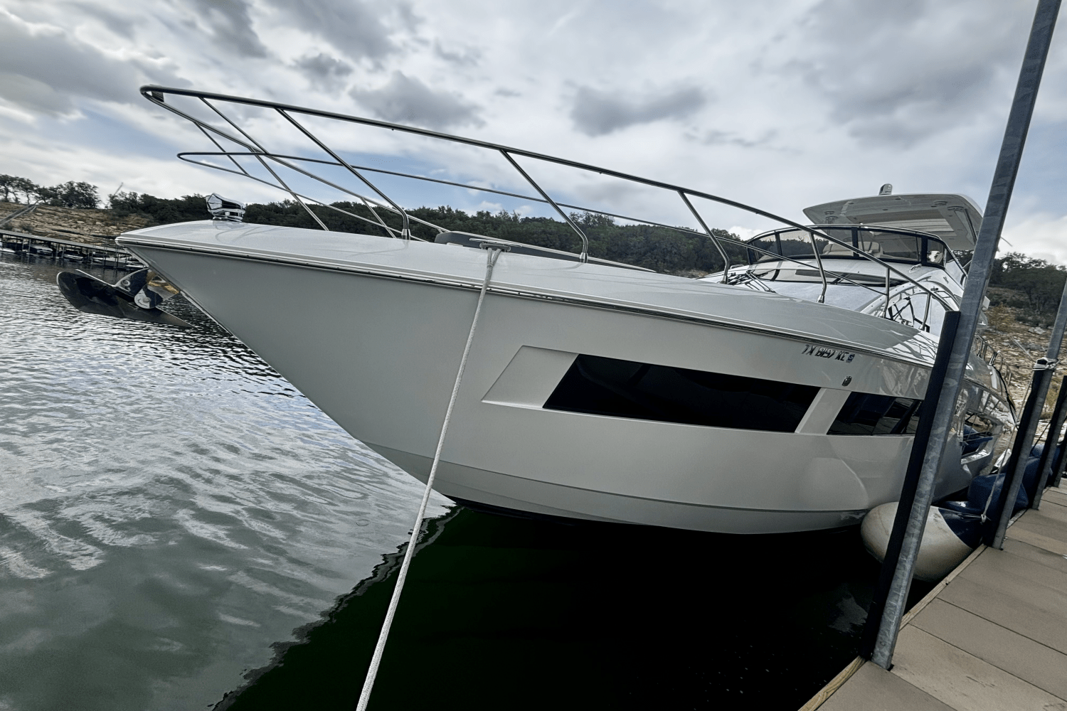 2020 Cruisers Yachts 60 FLY Image Thumbnail #5