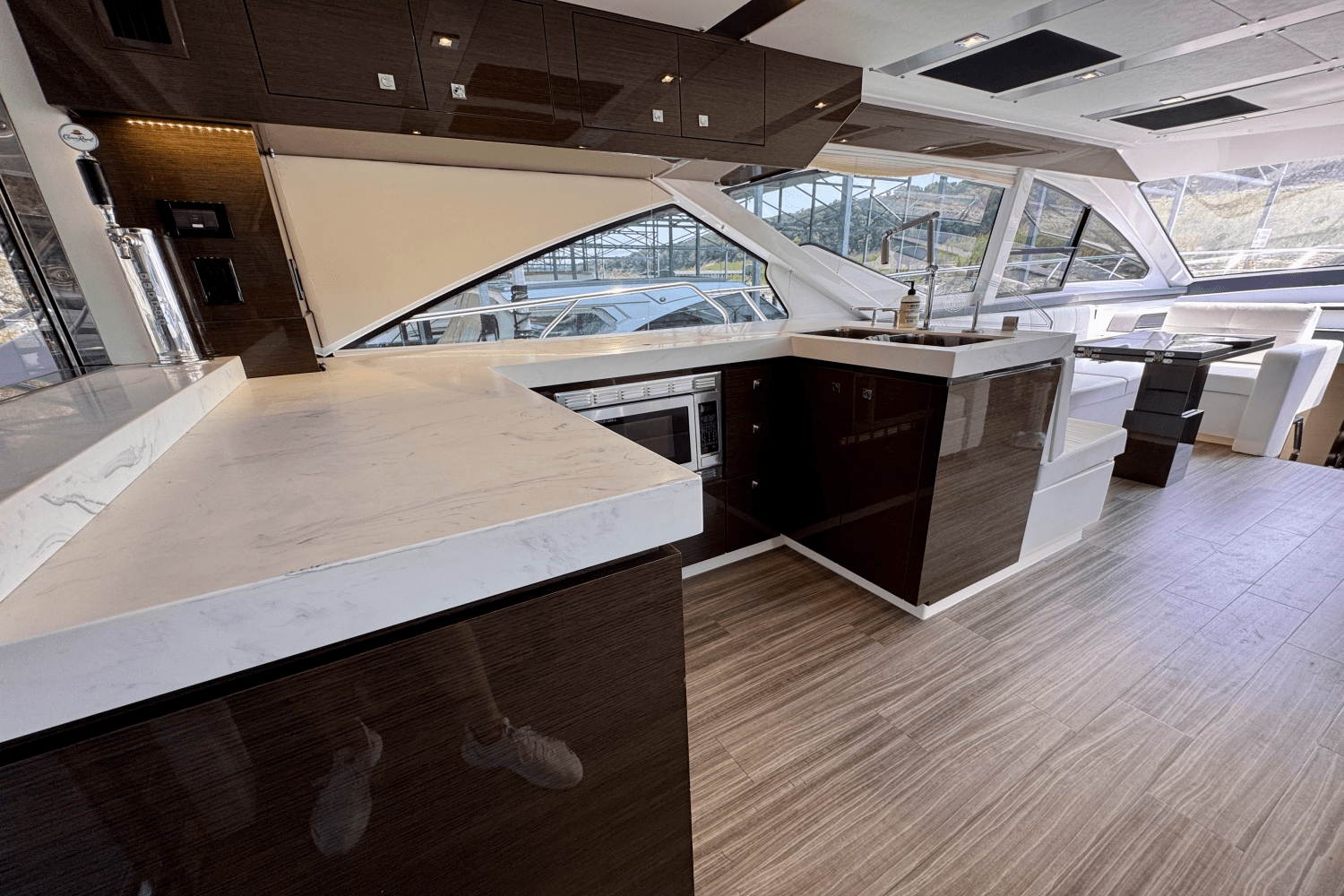 2020 Cruisers Yachts 60 FLY Image Thumbnail #24