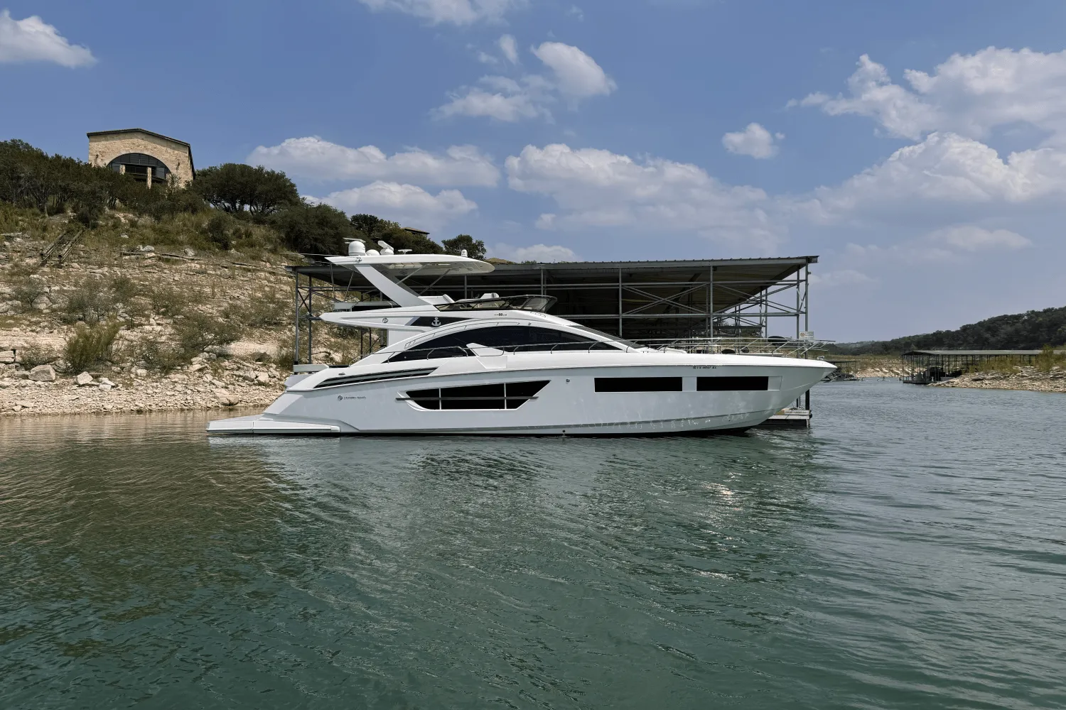 2020 Cruisers Yachts 60 FLY Image Thumbnail #0