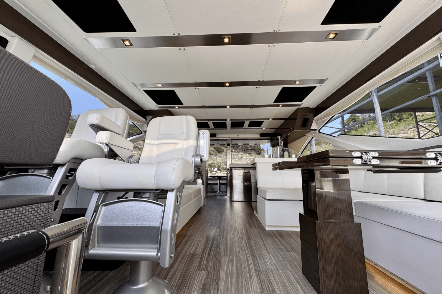 2020 Cruisers Yachts 60 FLY Image Thumbnail #32