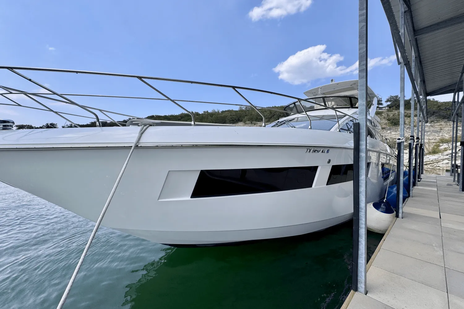 2020 Cruisers Yachts 60 FLY Image Thumbnail #7