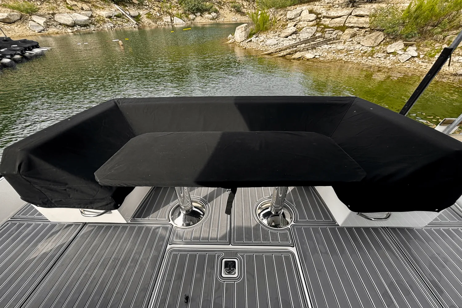 2020 Cruisers Yachts 60 FLY Image Thumbnail #38