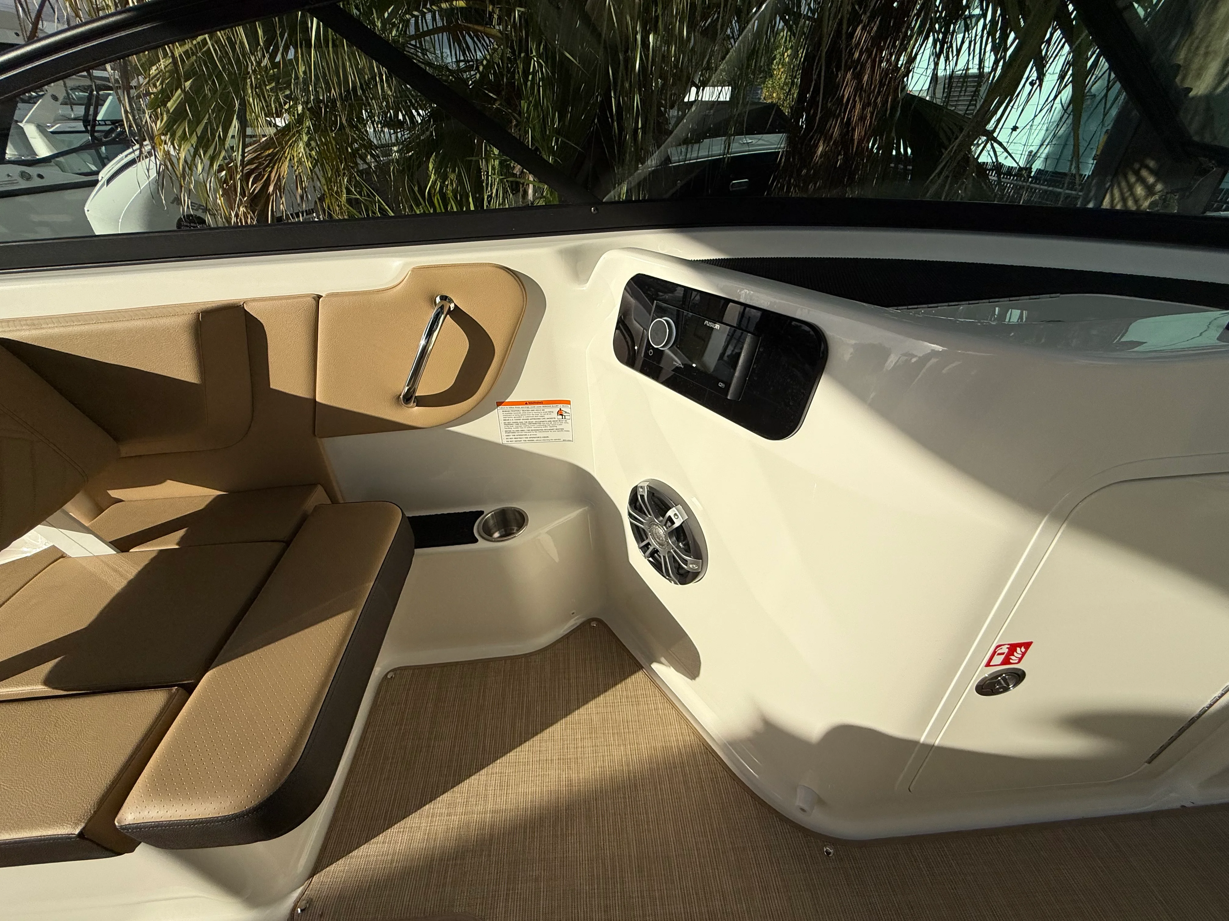 2025 Sea Ray SDX 250 Outboard Image Thumbnail #46