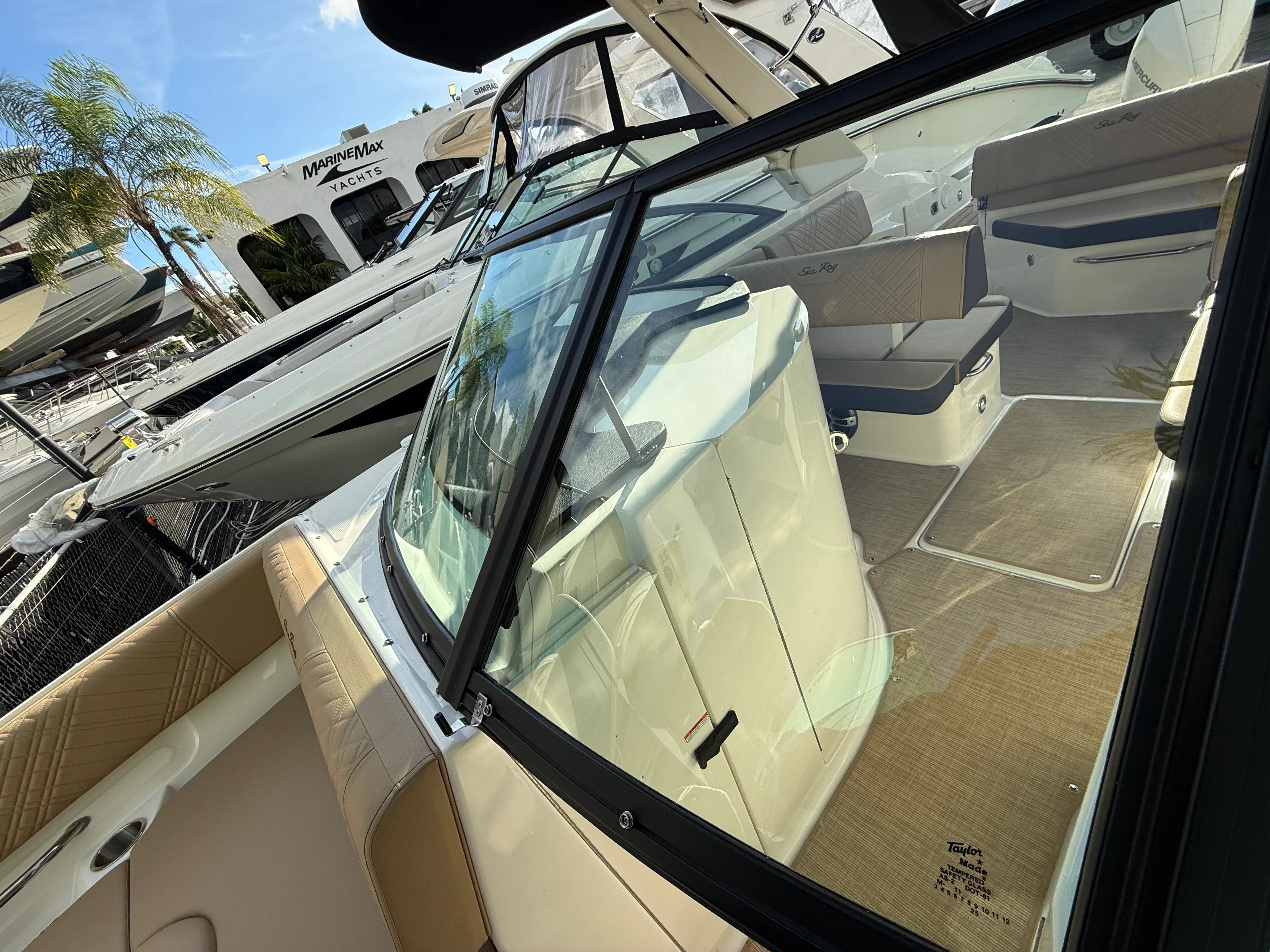 2025 Sea Ray SDX 250 Outboard Image Thumbnail #41