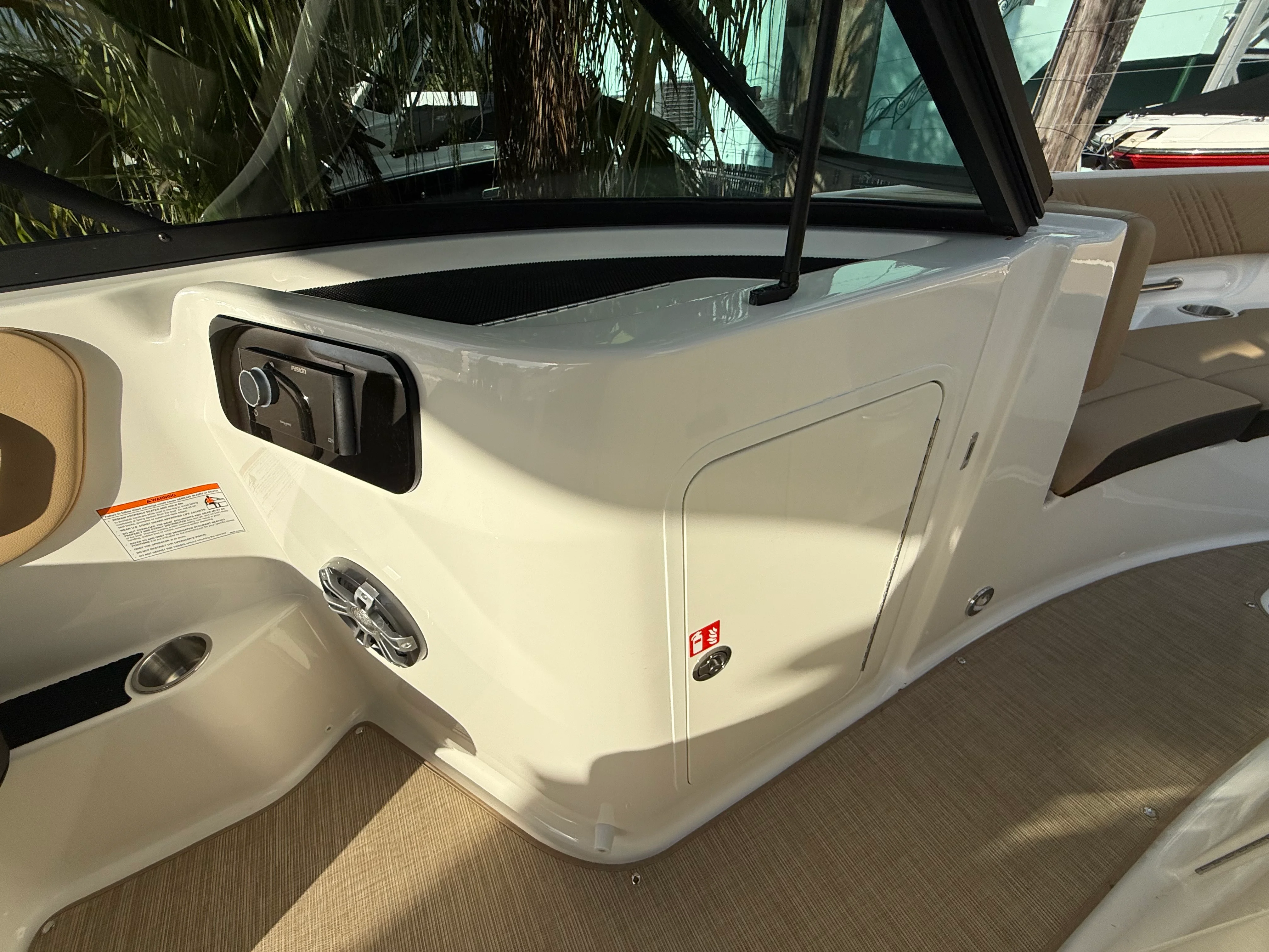 2025 Sea Ray SDX 250 Outboard Image Thumbnail #45