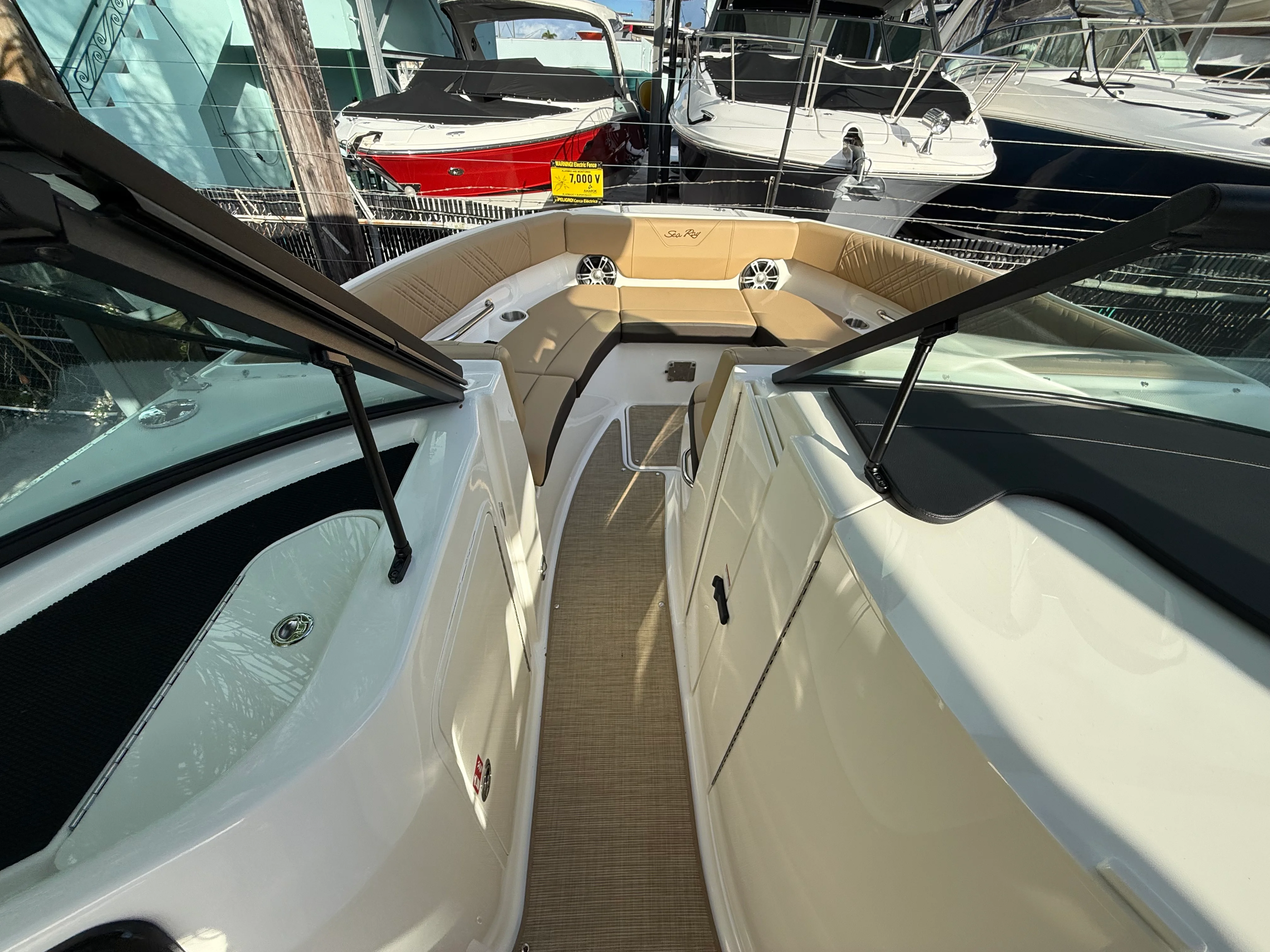 2025 Sea Ray SDX 250 Outboard Image Thumbnail #33