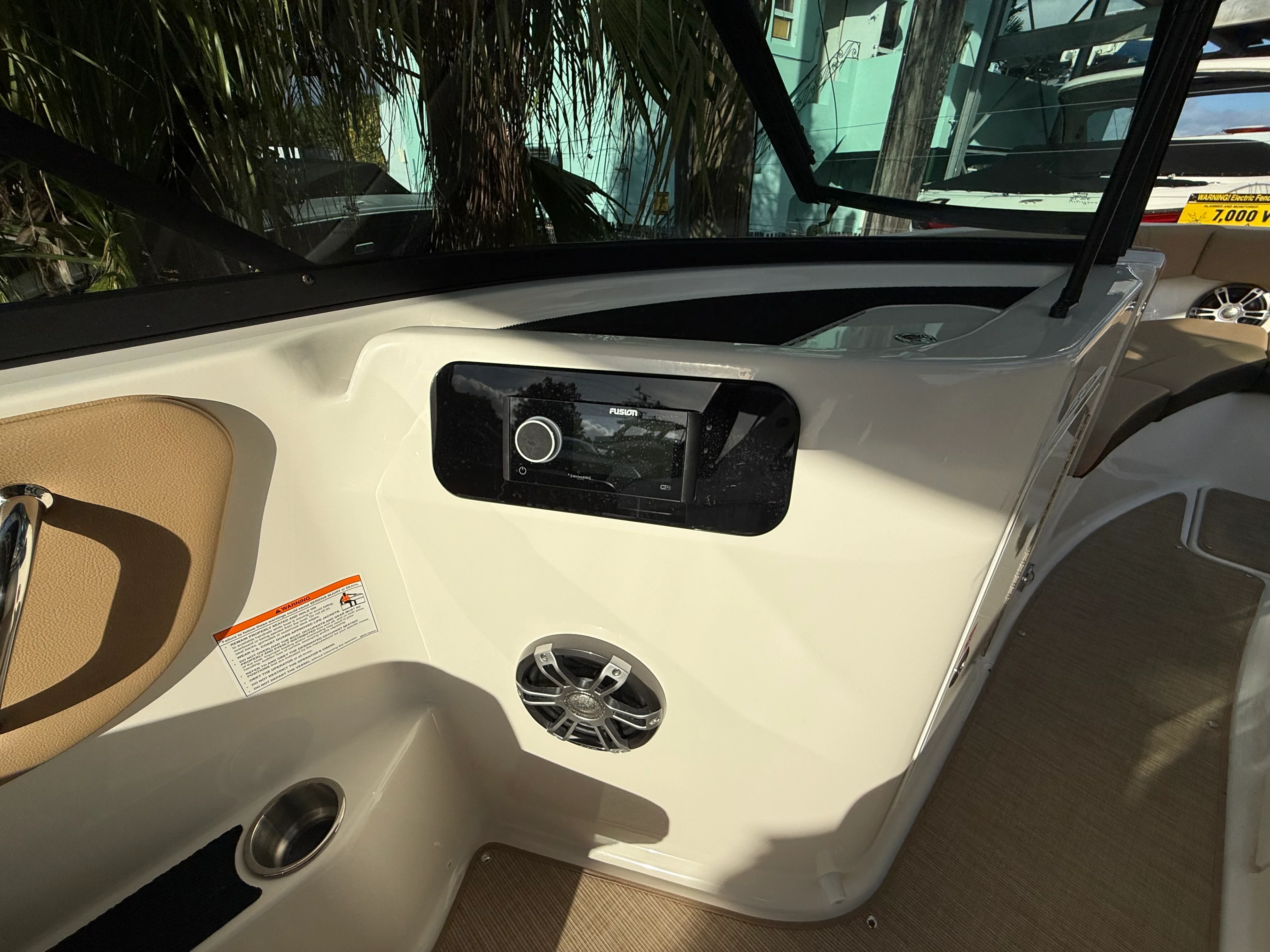 2025 Sea Ray SDX 250 Outboard Image Thumbnail #44