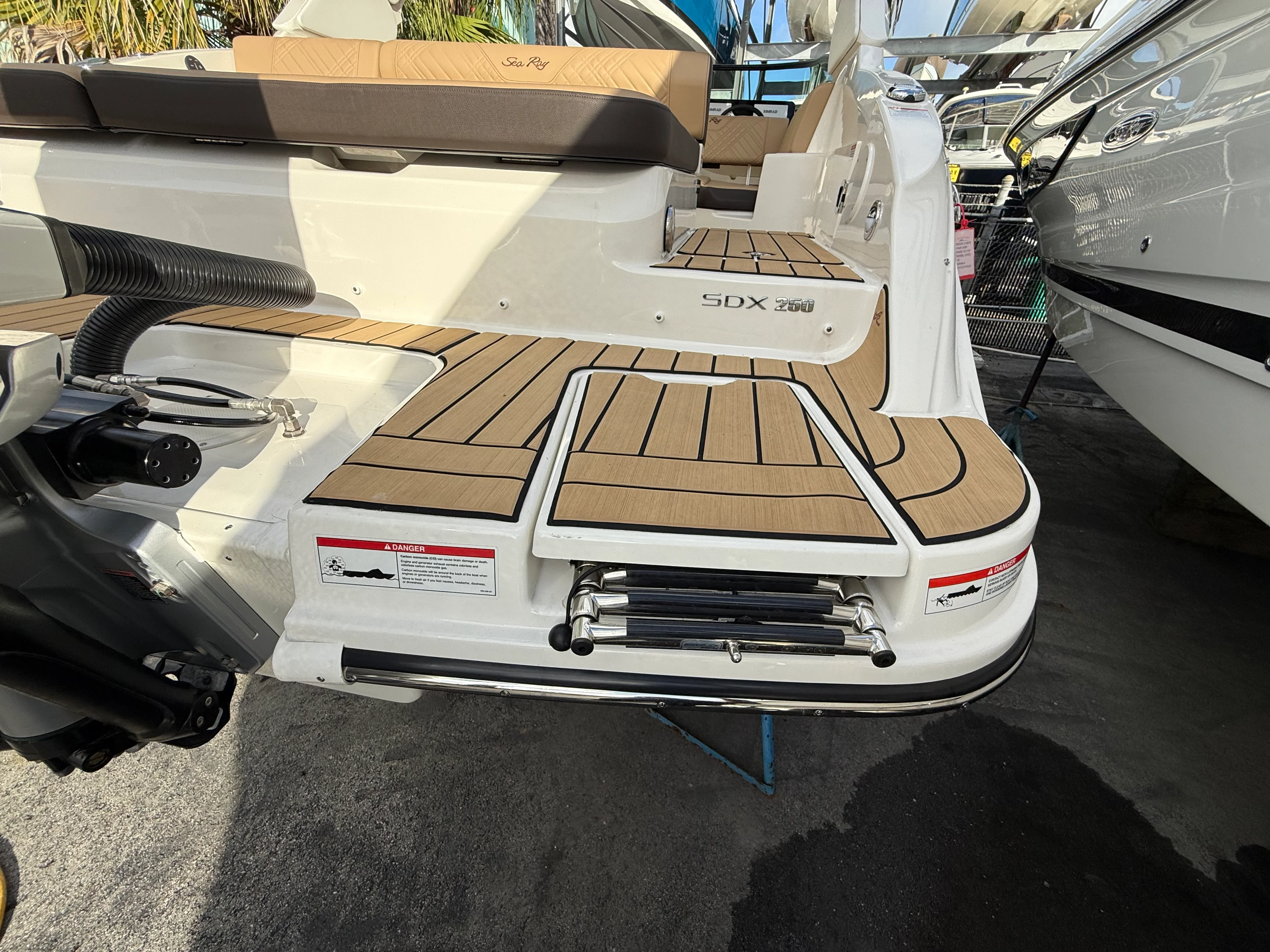 2025 Sea Ray SDX 250 Outboard Image Thumbnail #49