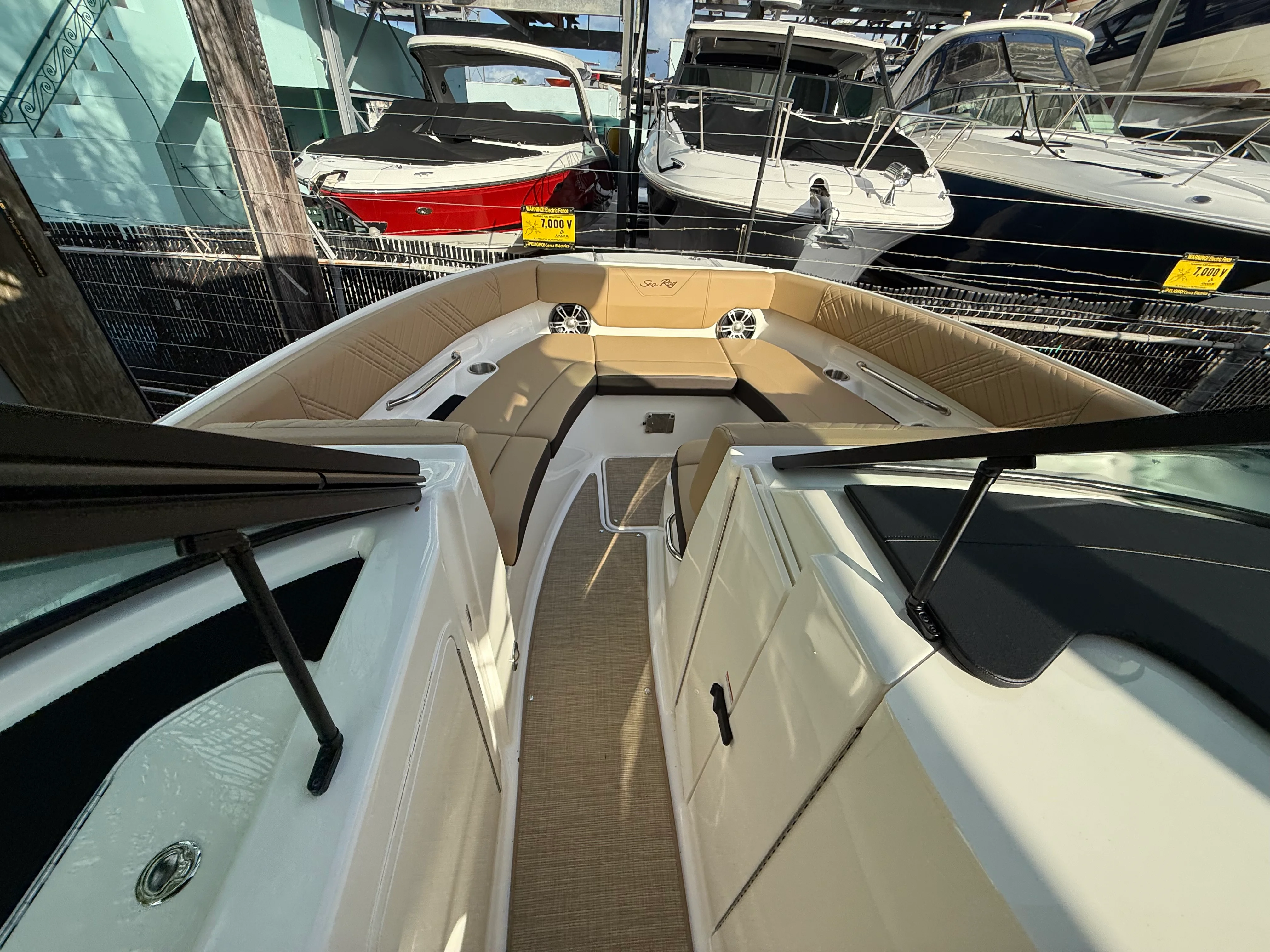 2025 Sea Ray SDX 250 Outboard Image Thumbnail #34