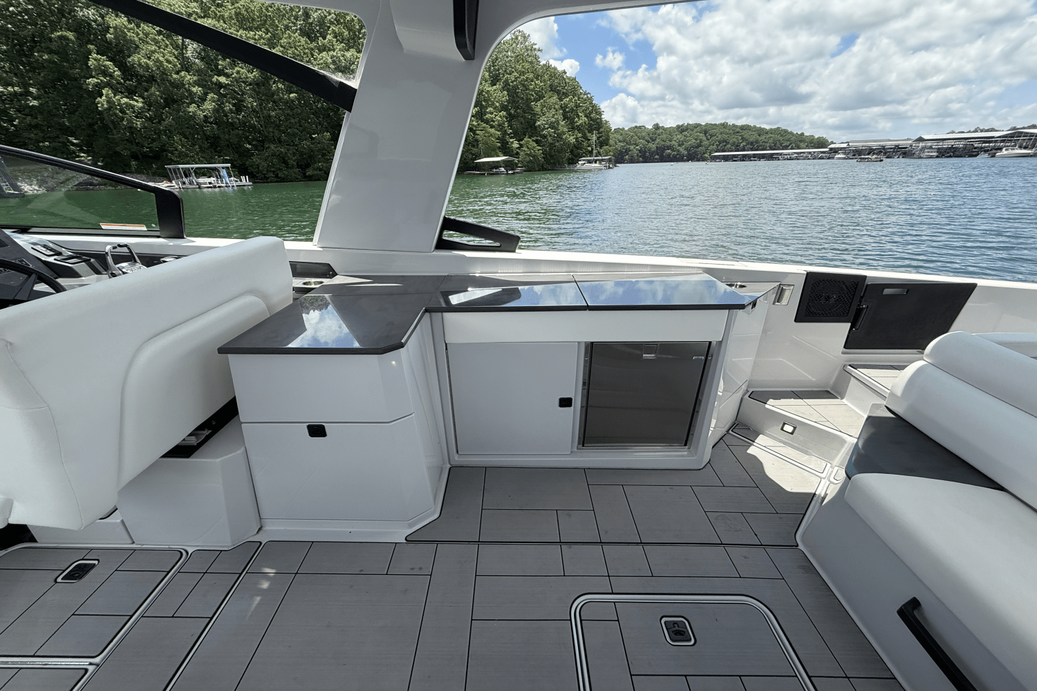 2022 Aviara AV 36 Image Thumbnail #34