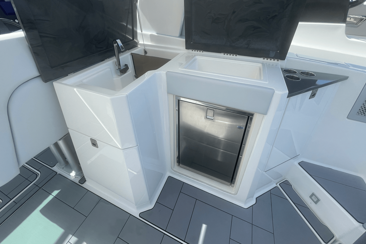 2022 Aviara AV32 OB Image Thumbnail #59