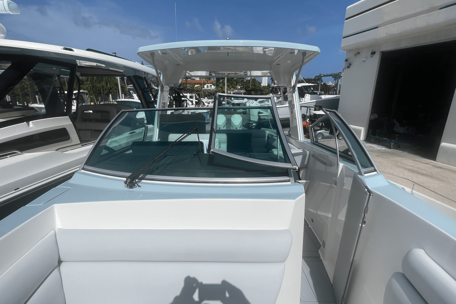 2022 Aviara AV32 OB Image Thumbnail #21