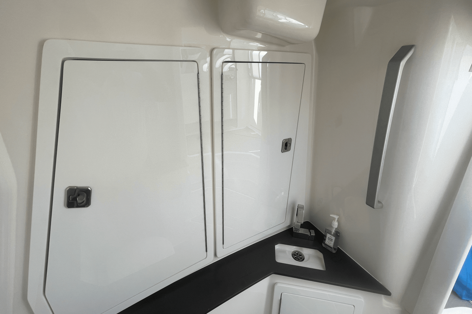 2022 Aviara AV32 OB Image Thumbnail #42