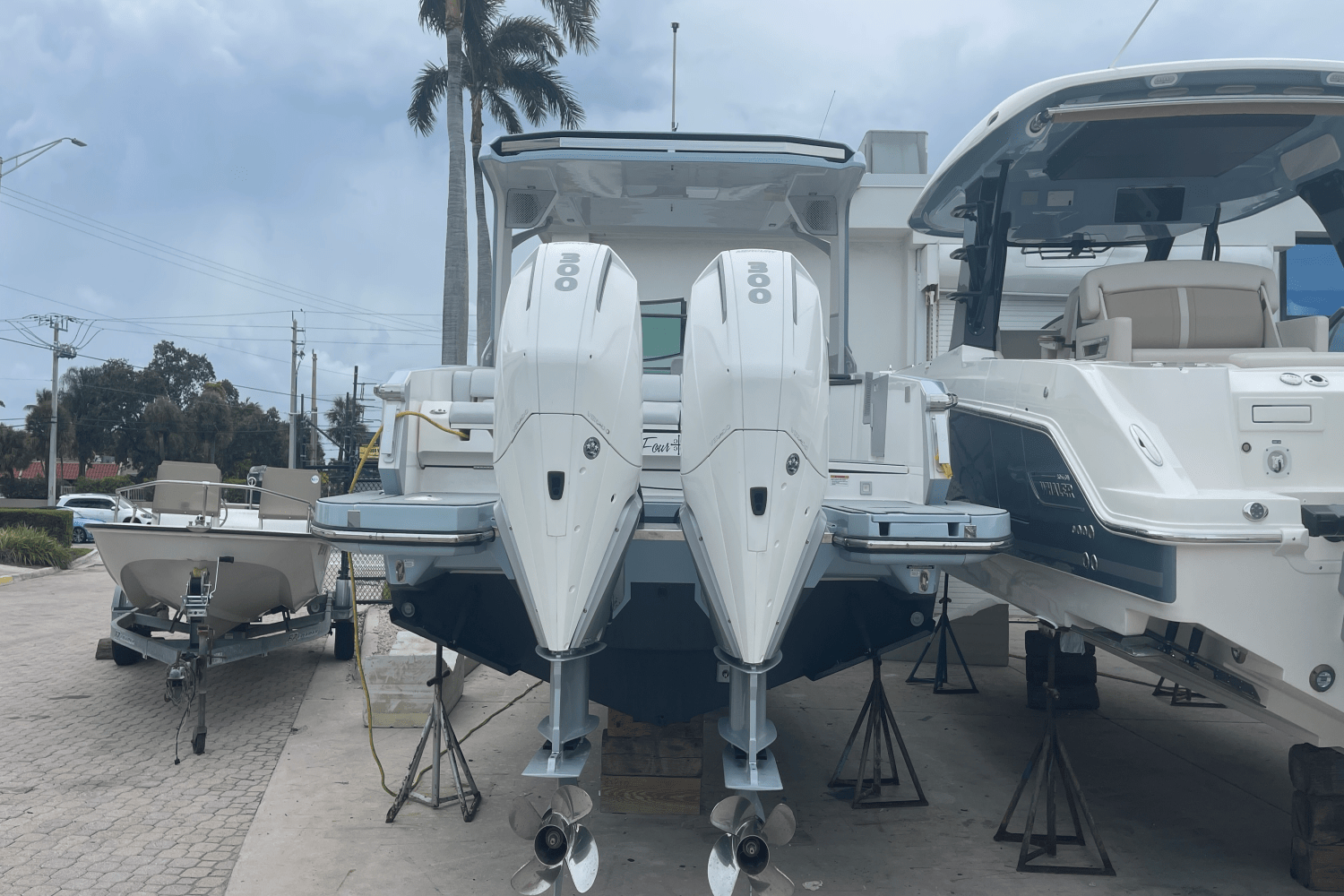 2022 Aviara AV32 OB Image Thumbnail #11