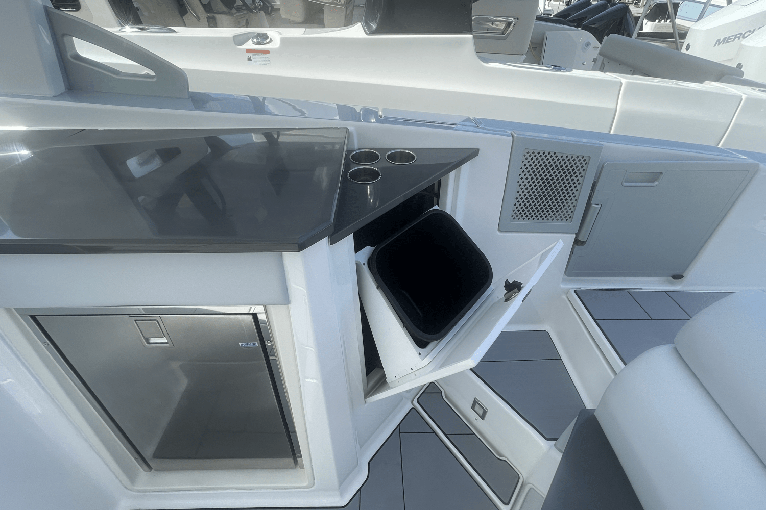 2022 Aviara AV32 OB Image Thumbnail #47