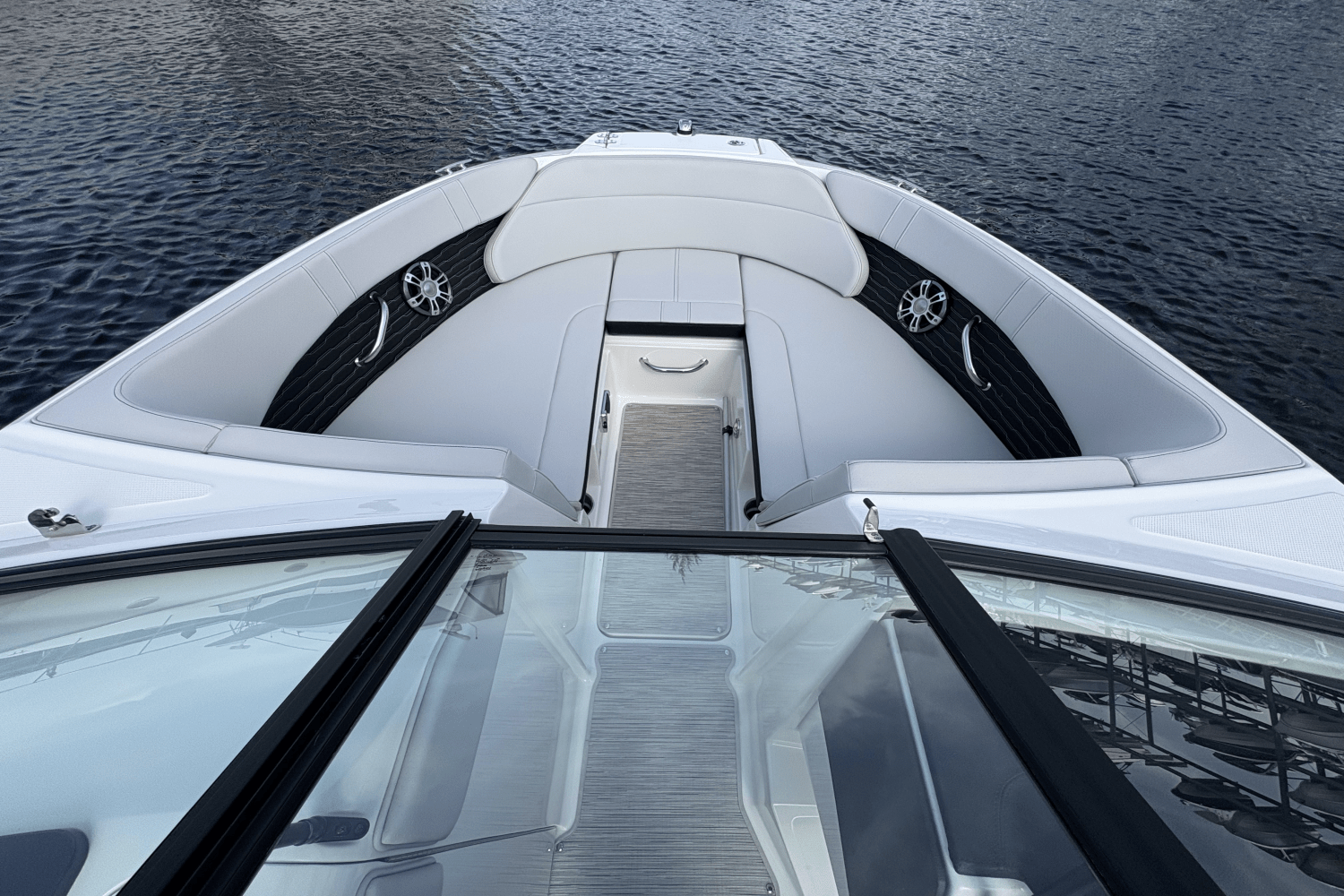 2023 Sea Ray 230 SPX Image Thumbnail #12